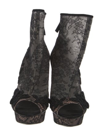 Louis Vuitton Lace Lace Pattern Boots