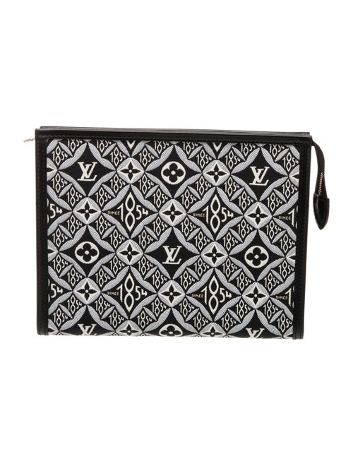 Louis Vuitton Portfolio