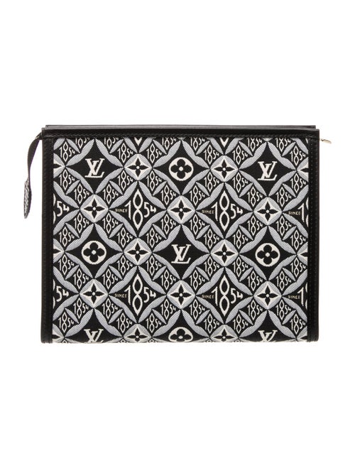 Louis Vuitton Portfolio