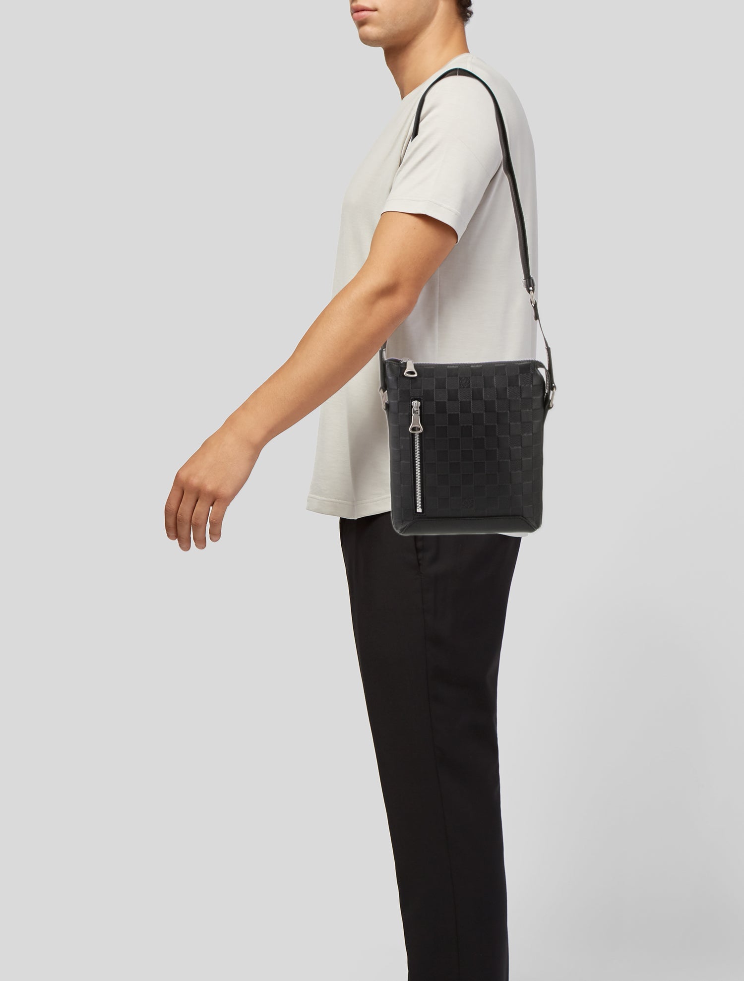 Louis Vuitton Damier Graphite Messenger Bag