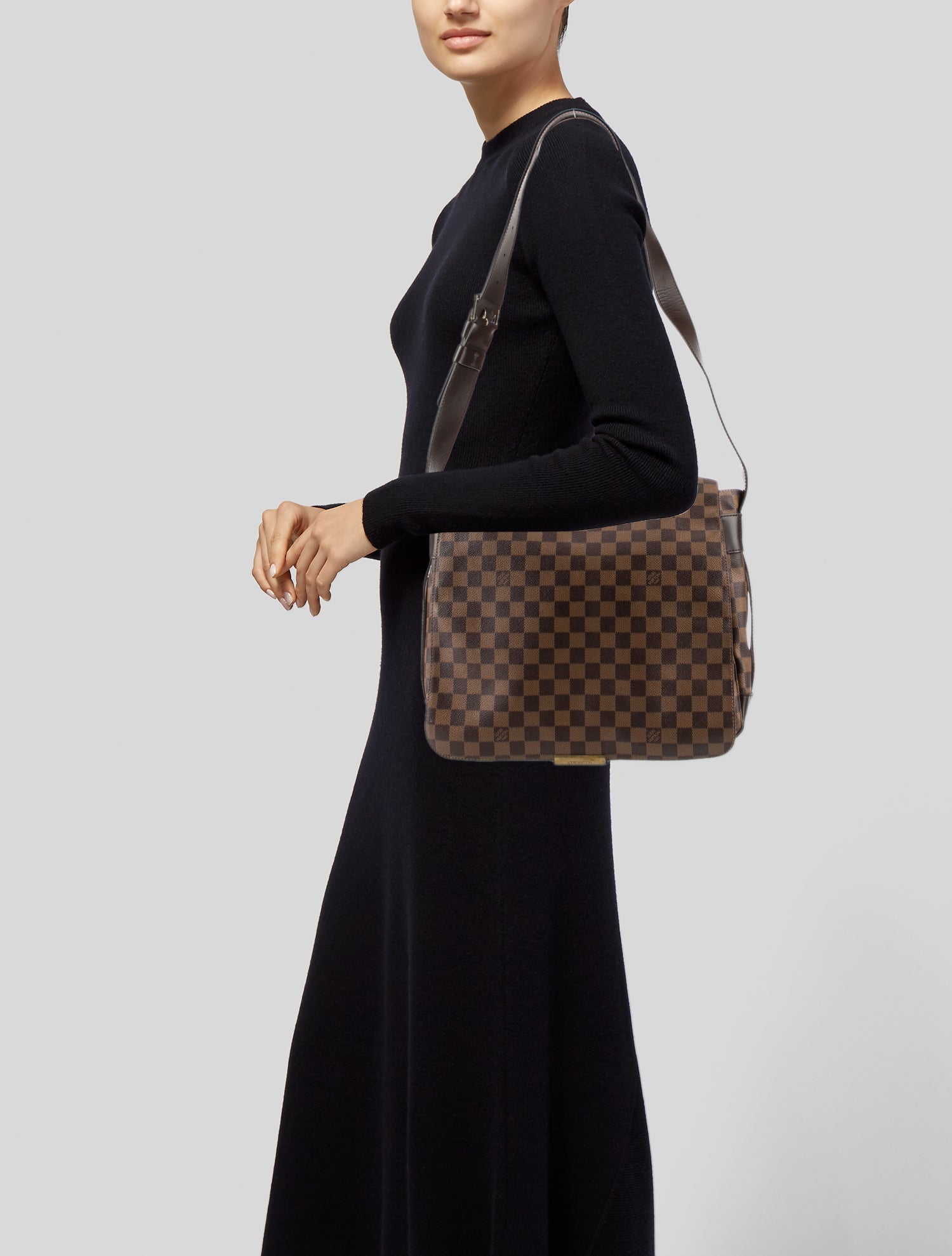 Louis Vuitton Messenger Bag