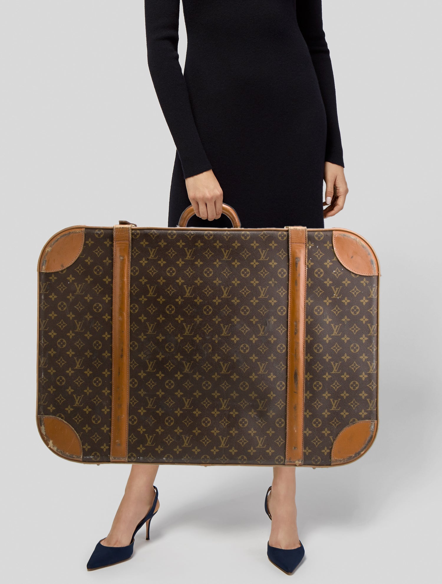 Louis Vuitton LV Monogram Sirius 70