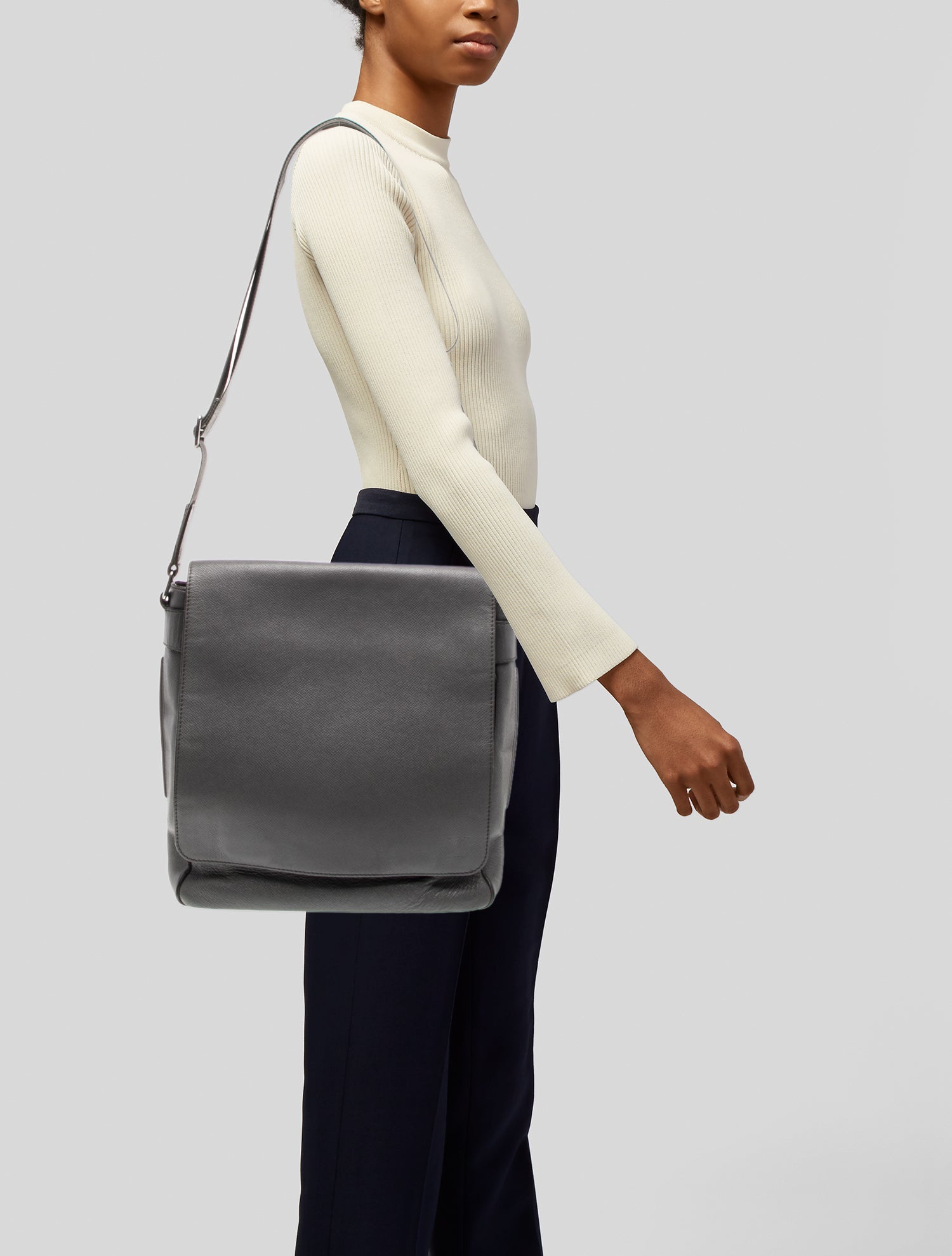 Louis Vuitton Taiga Leather Milo