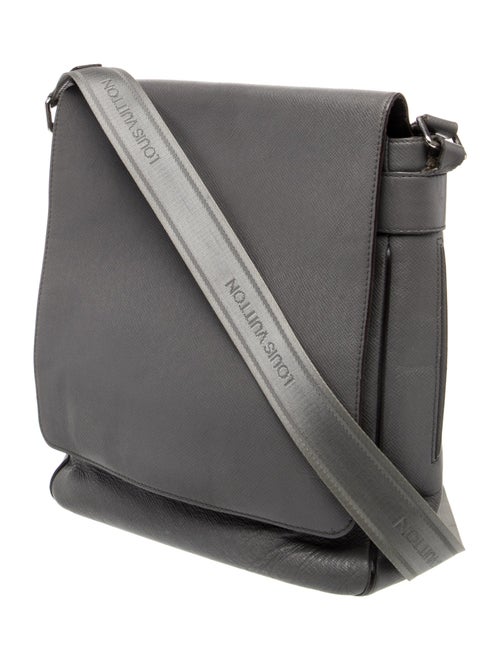 Louis Vuitton Taiga Leather Milo