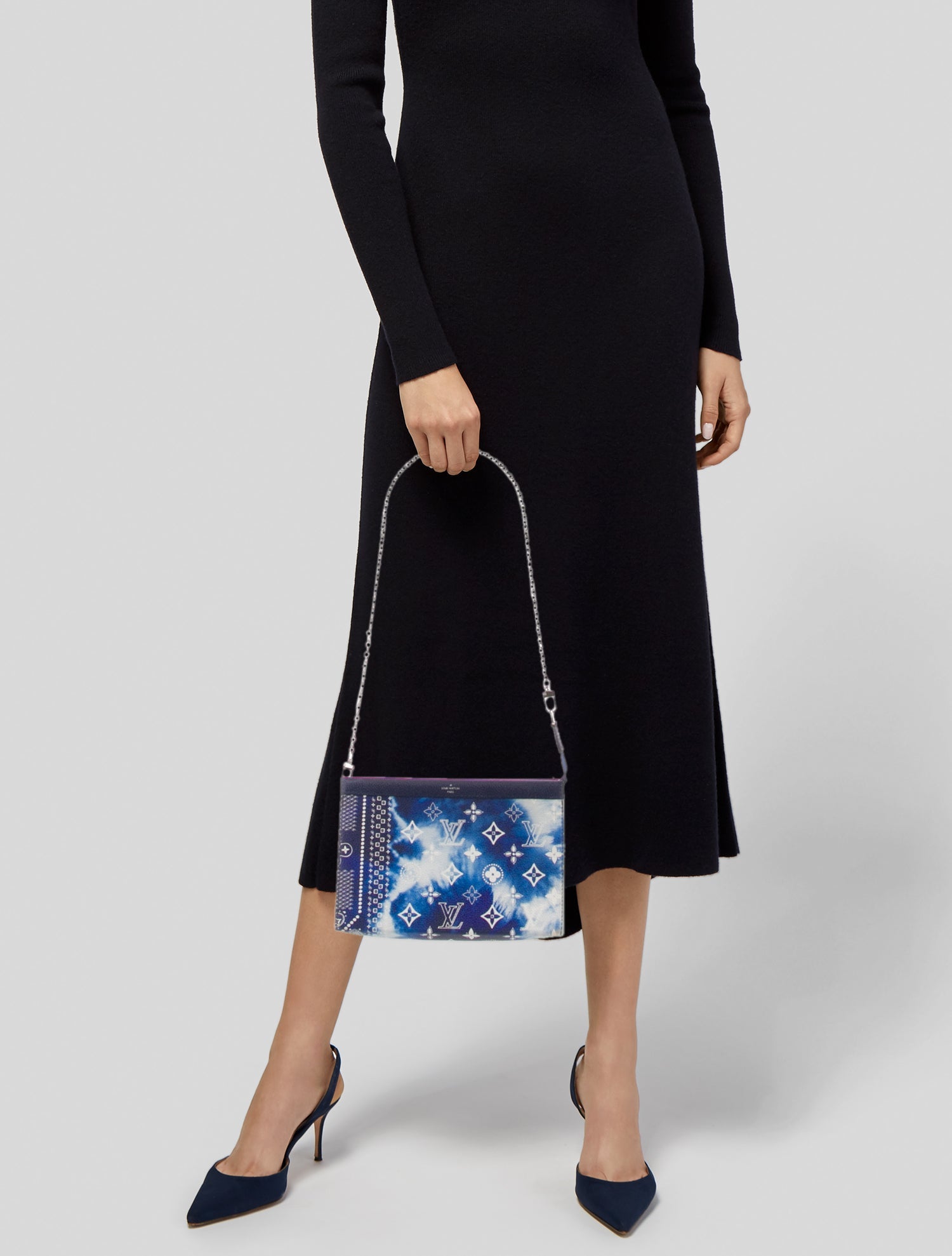 Louis Vuitton Messenger Bag