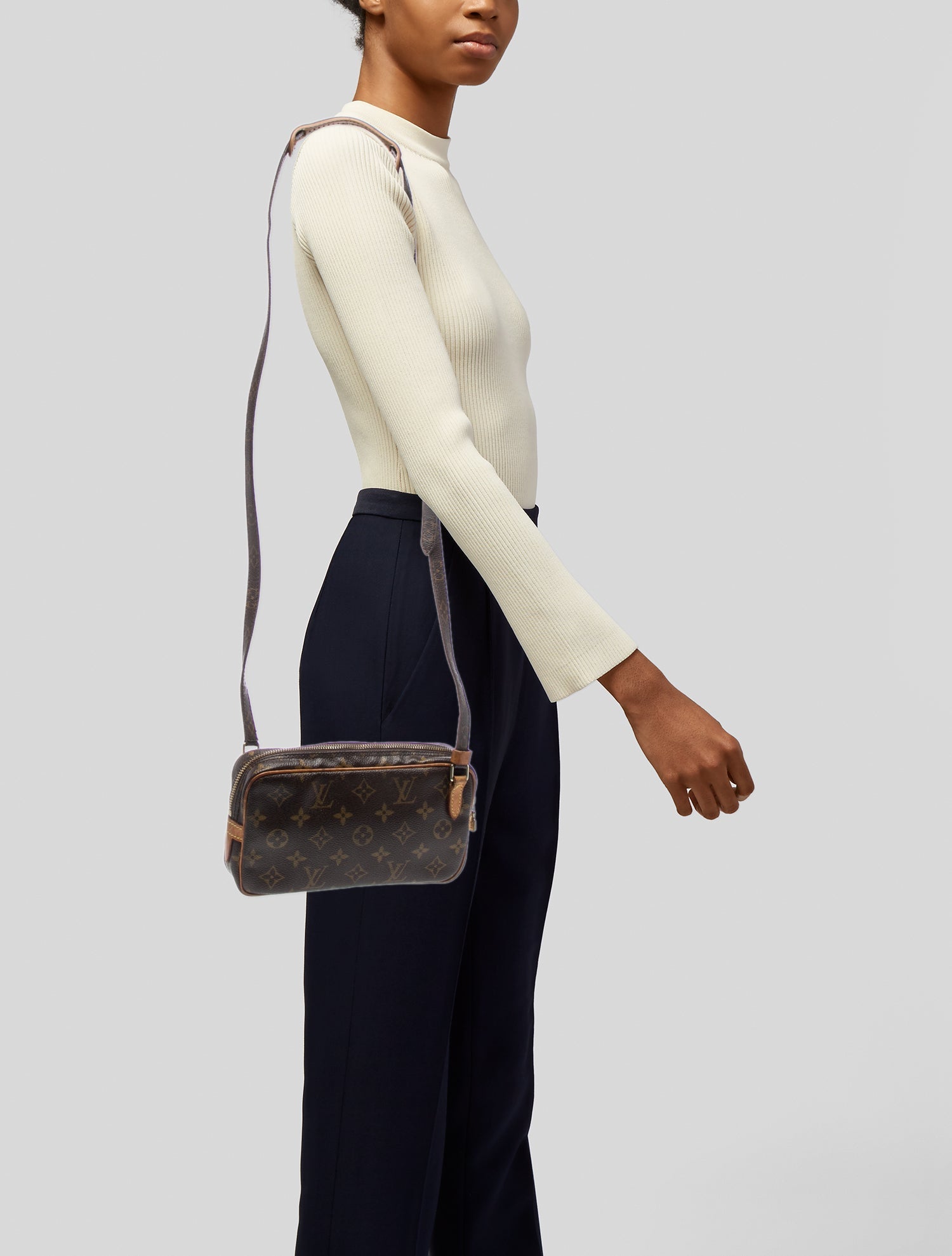 Louis Vuitton LV Monogram Pochette Marly Bandoulière Vintage