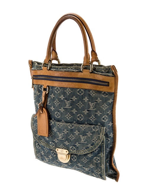 Louis Vuitton LV Monogram Sac Plat