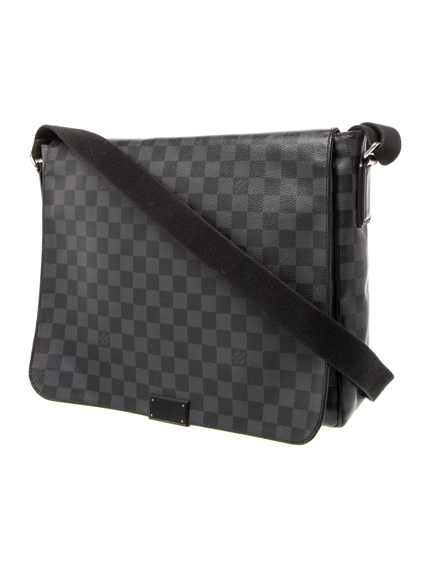 Louis Vuitton Damier Graphite District GM