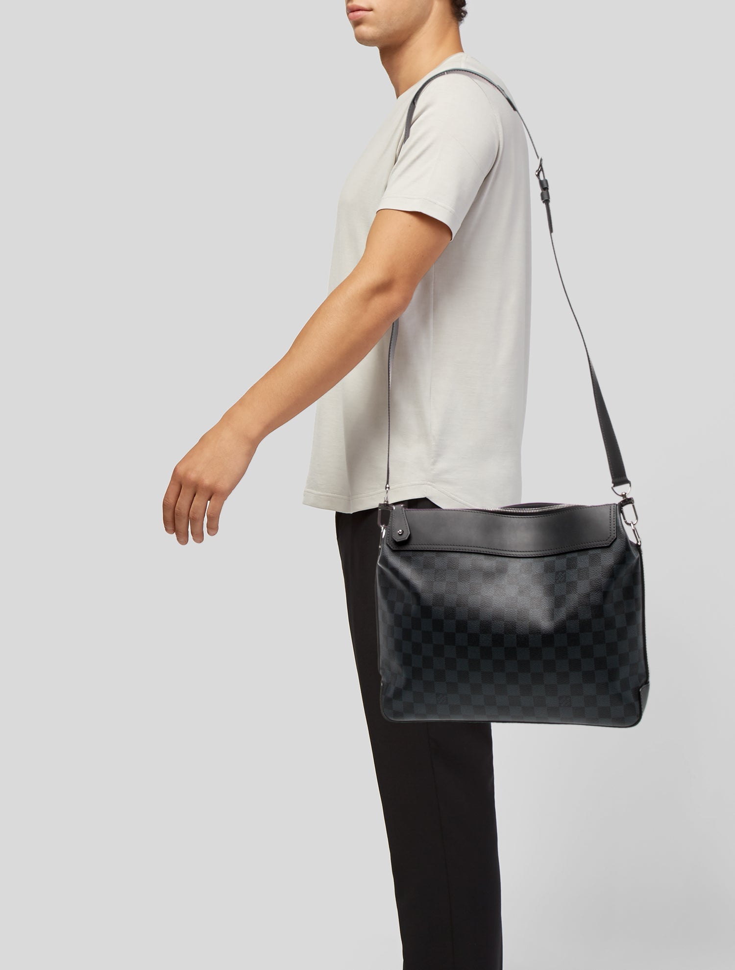 Louis Vuitton Damier Azur Neo Greenwich