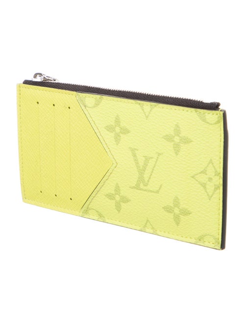 Louis Vuitton Monogram Pattern Wallet