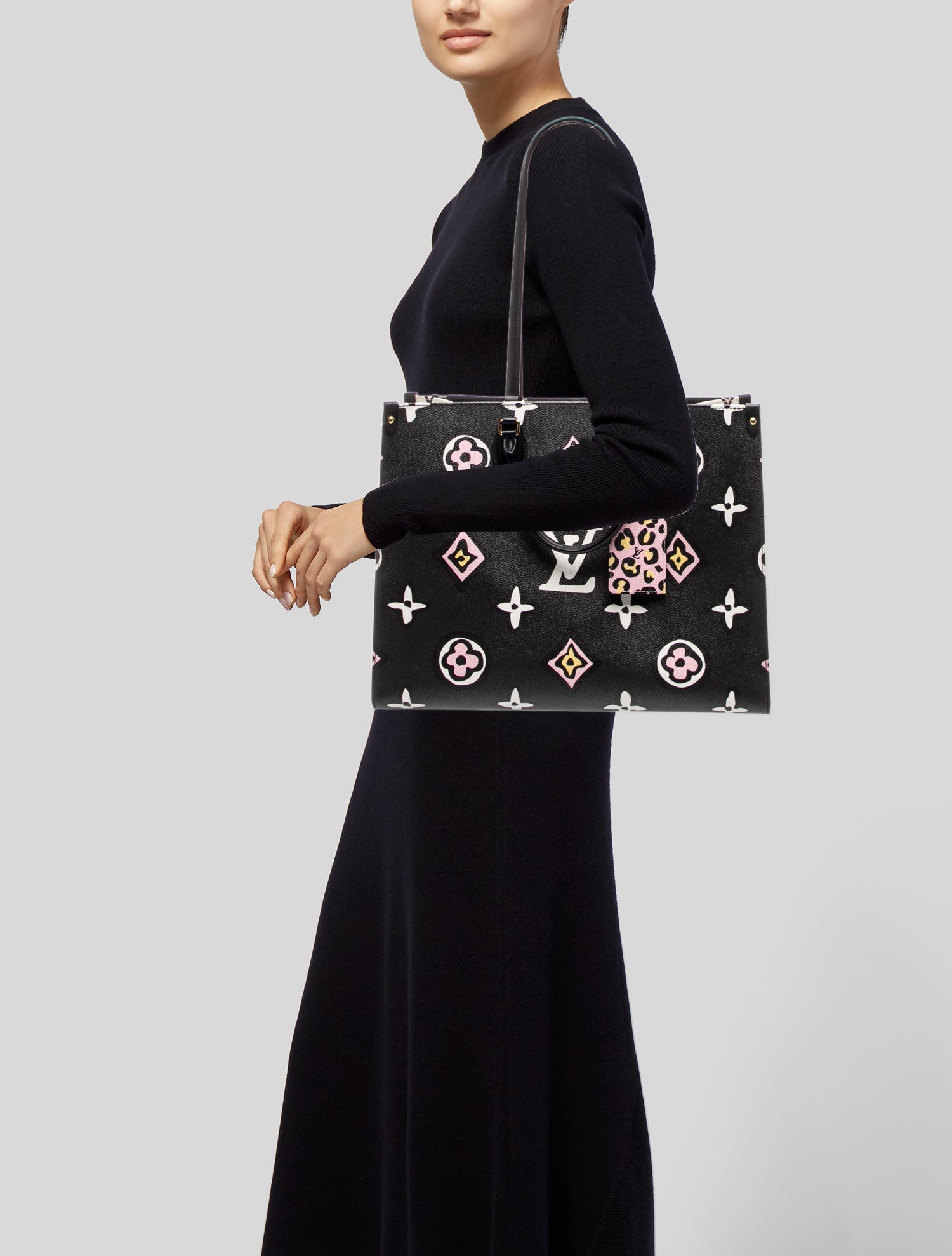 Louis Vuitton Monogram Giant OnTheGo GM