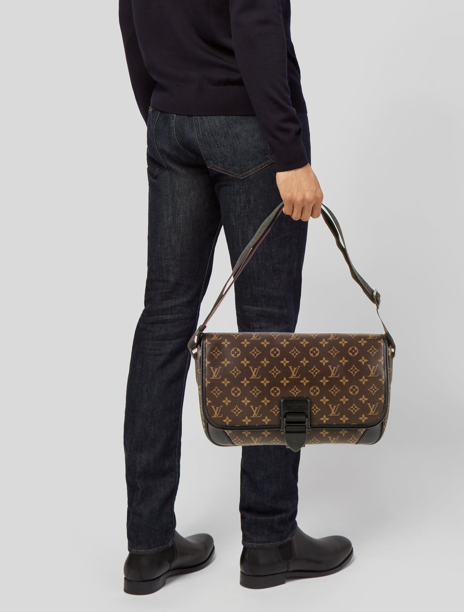 Louis Vuitton LV Monogram Messenger Bag