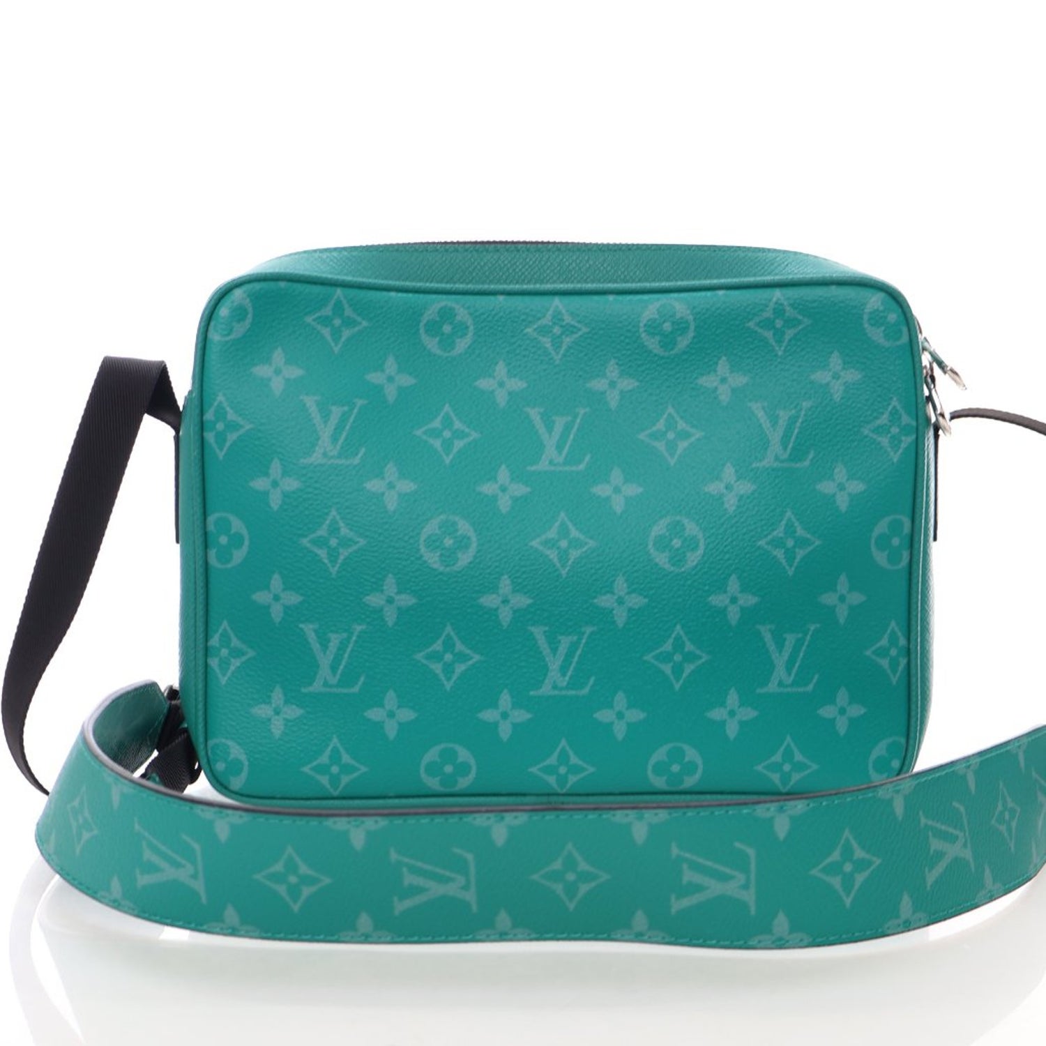 Louis Vuitton Monogram Taïgarama Outdoor