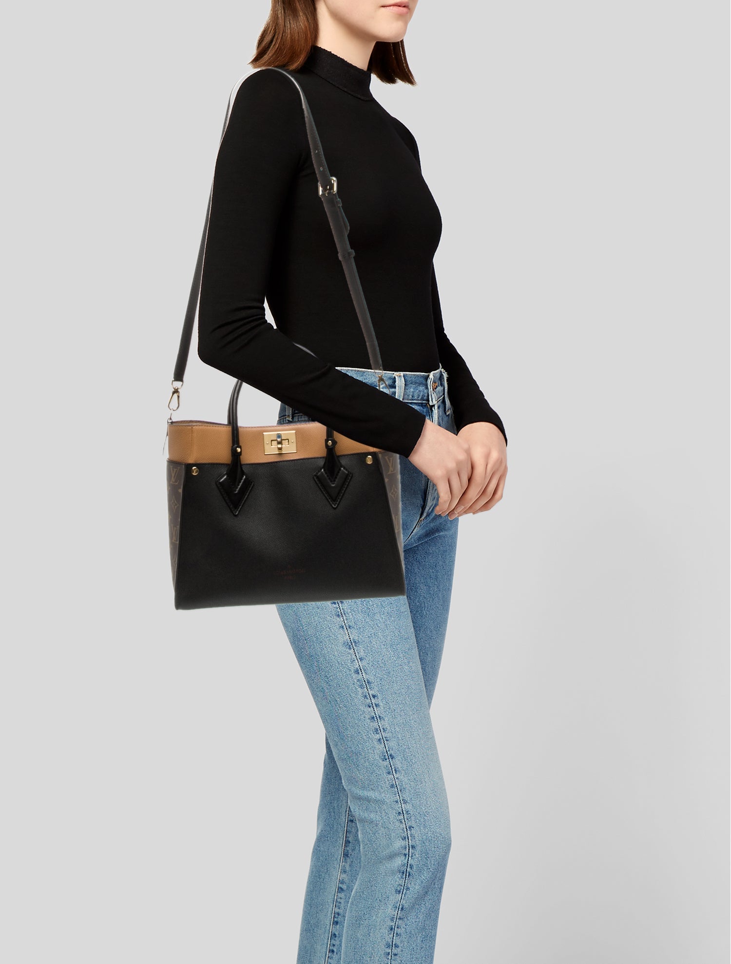 Louis Vuitton LV Monogram On My Side MM