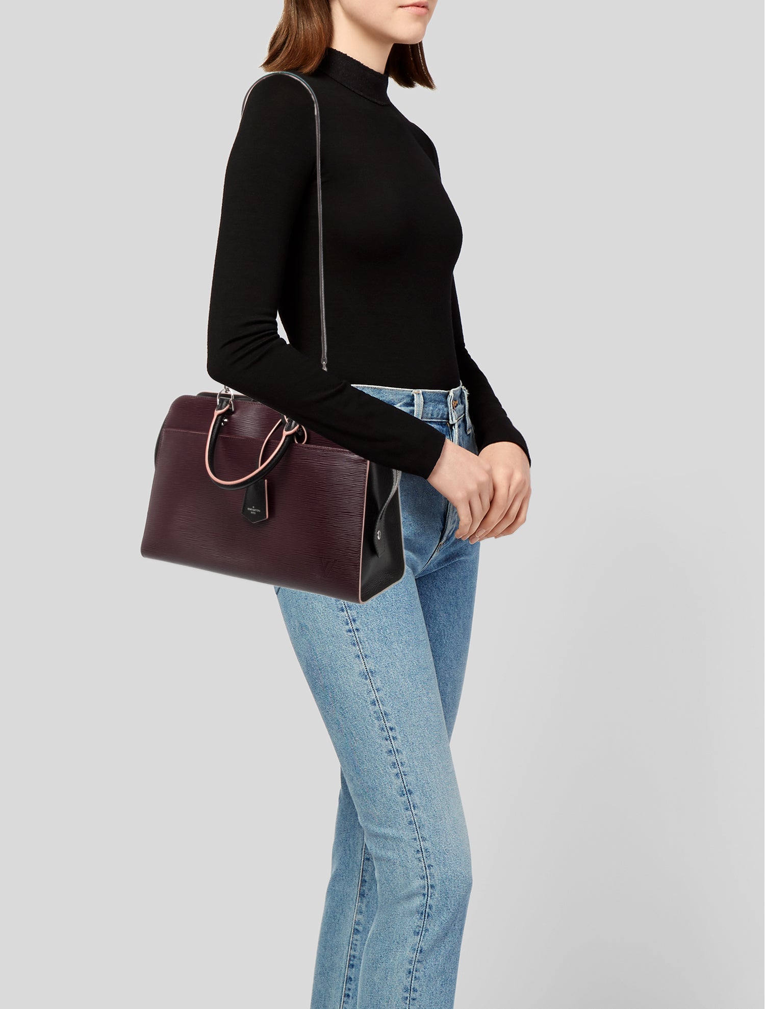 Louis Vuitton LV Monogram Vaneau MM Handbag. MM