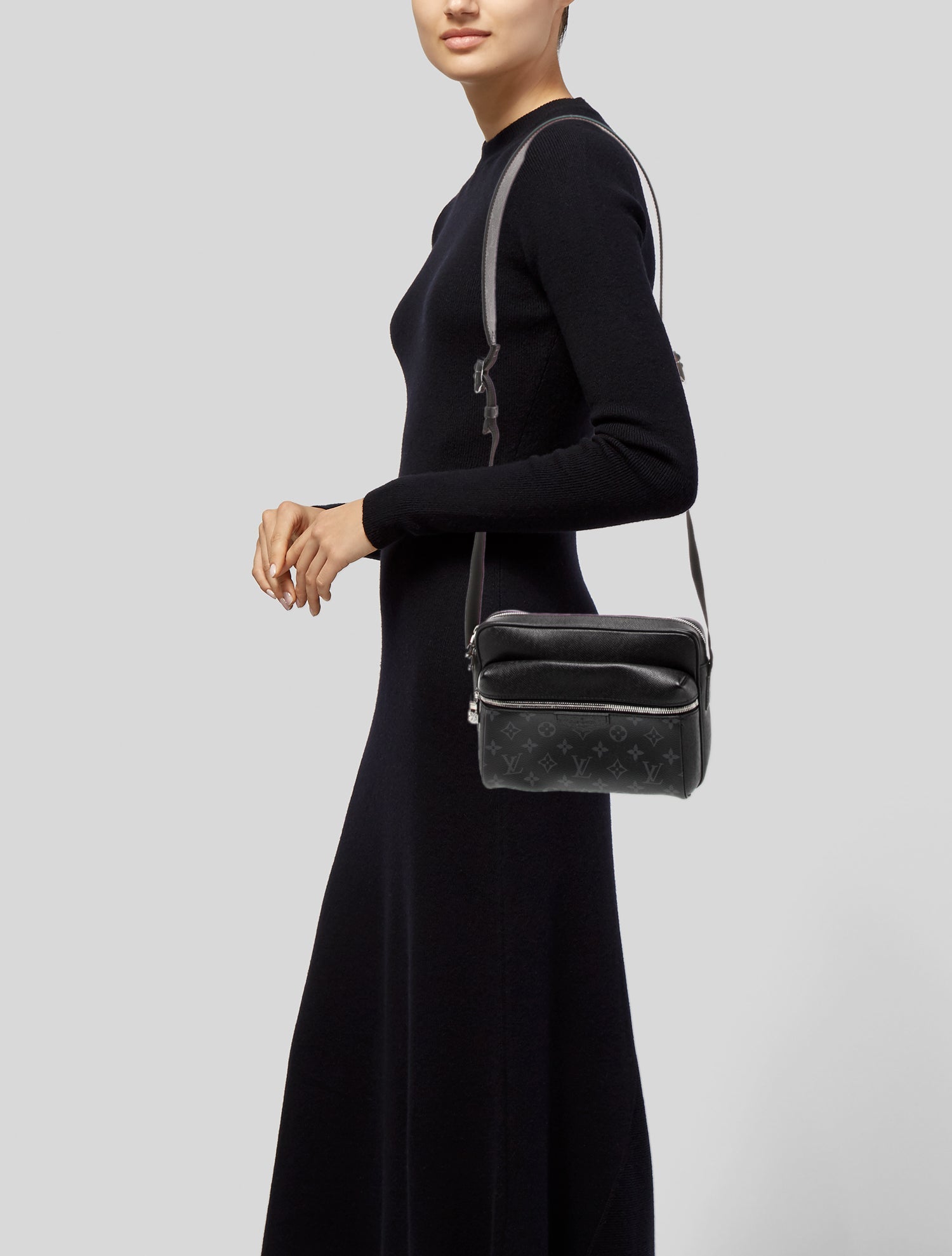 Louis Vuitton LV Monogram Reporter