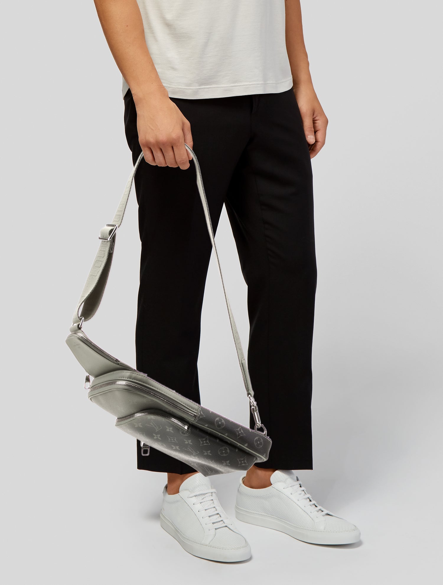 Louis Vuitton LV Monogram Messenger Bag 2024