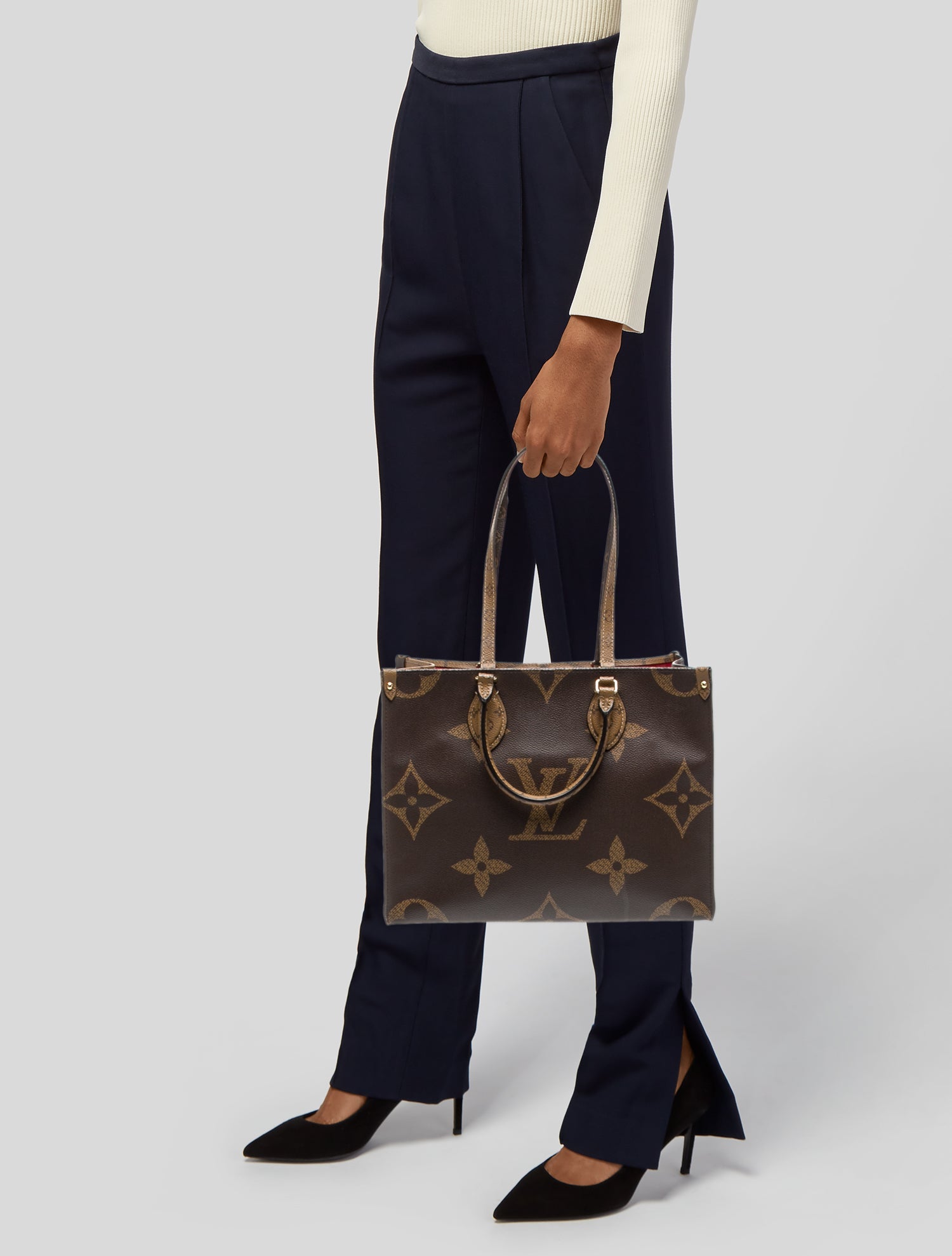 Louis Vuitton Monogram Giant OnTheGo