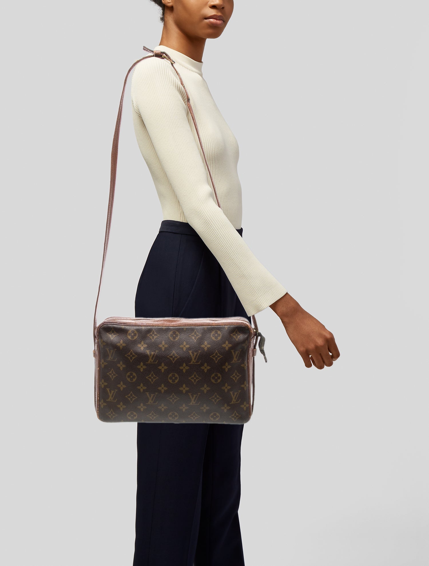 Louis Vuitton LV Monogram Sac Bandouliere Medium Vintage