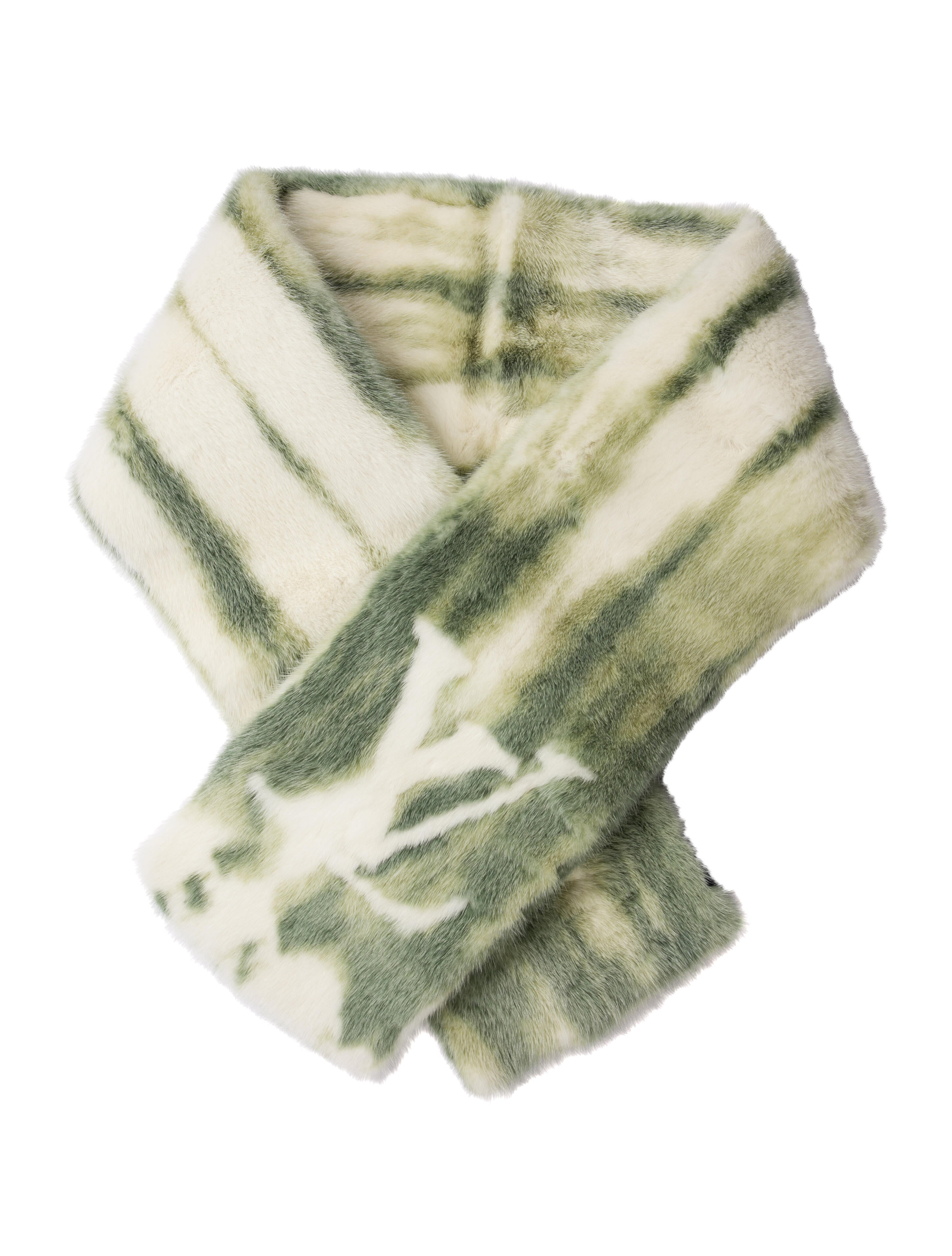 Louis Vuitton Mink 2018 Scarf