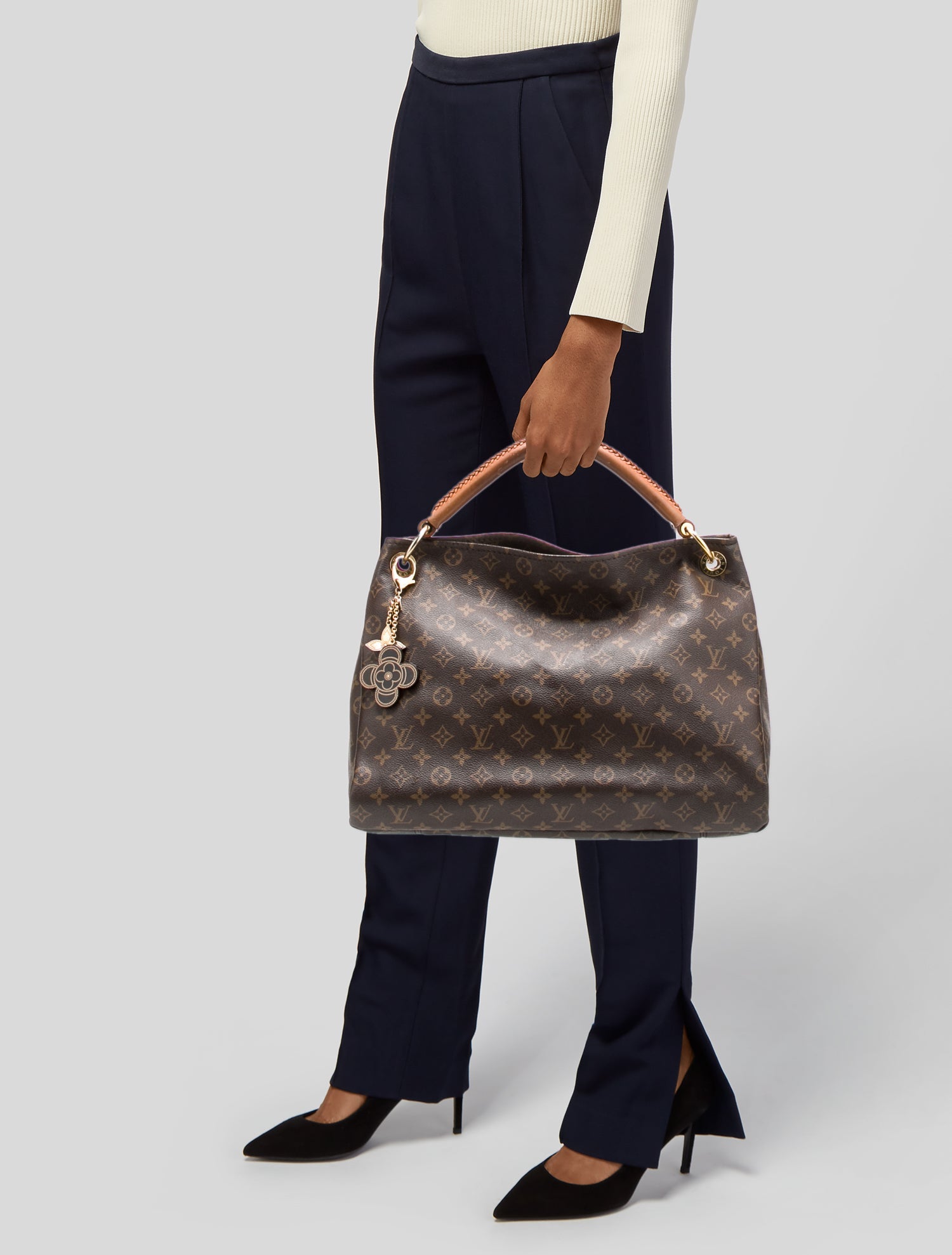 Louis Vuitton Monogram Artsy MM