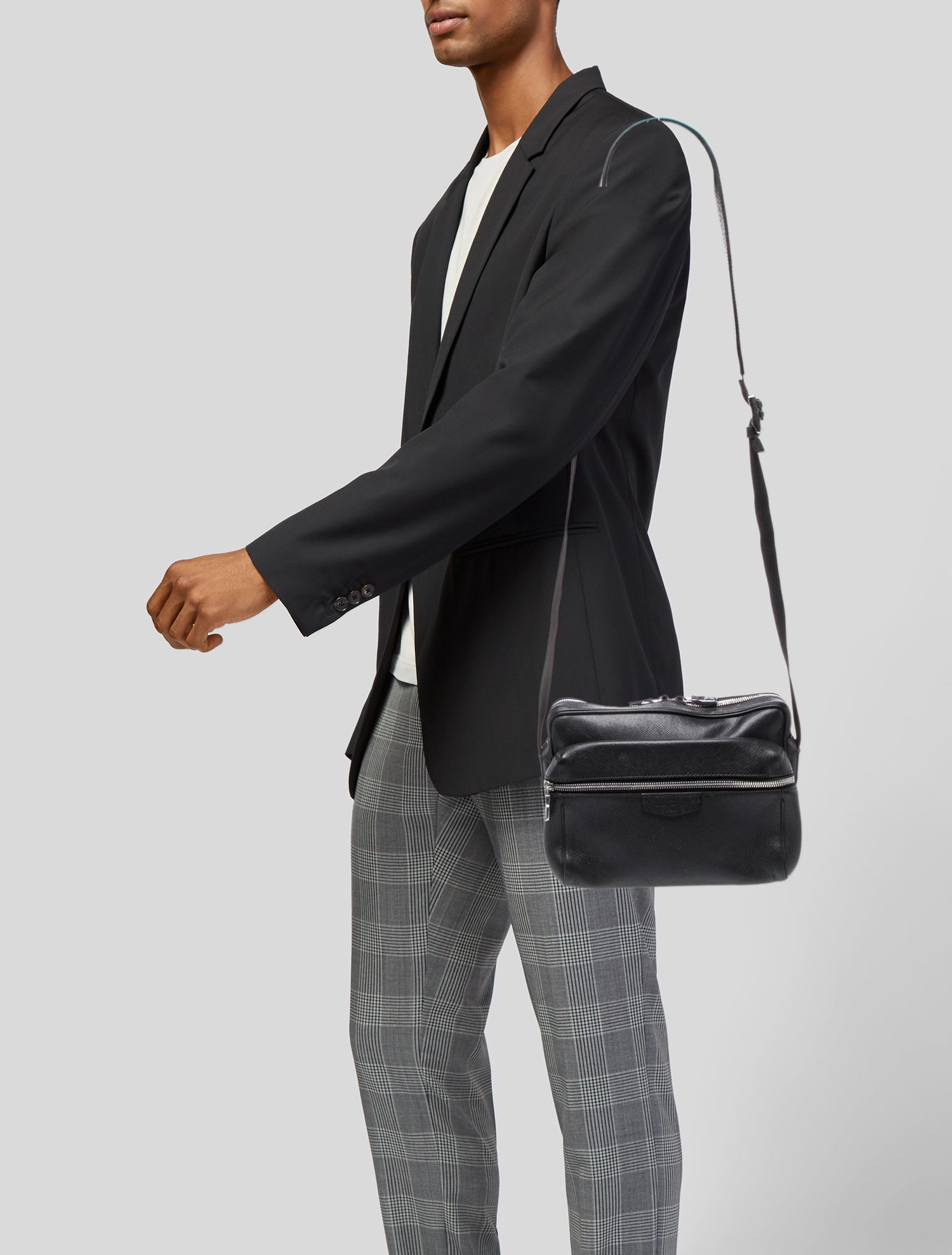 Louis Vuitton LV Monogram Reporter