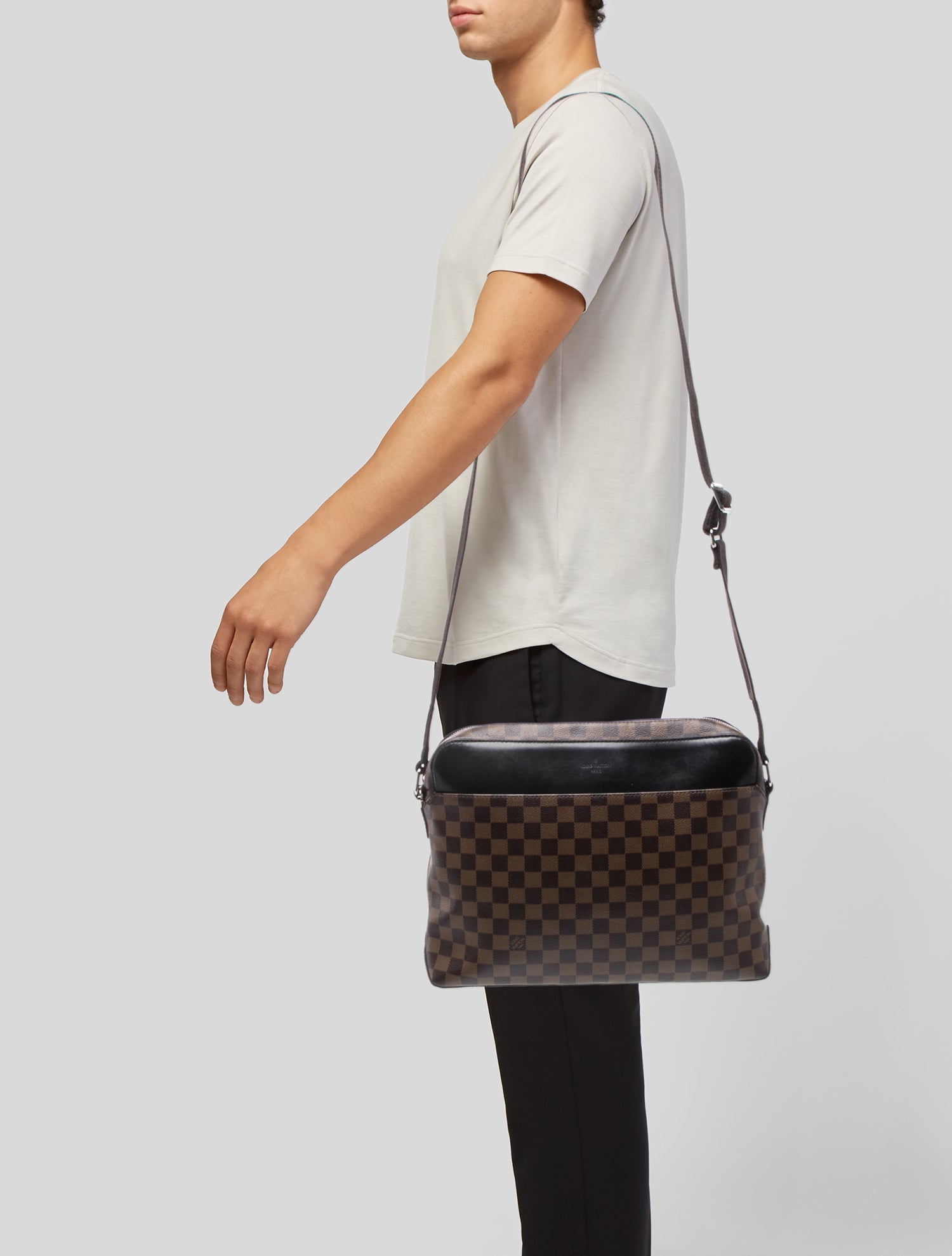 Louis Vuitton Damier Ebene Messenger Bag