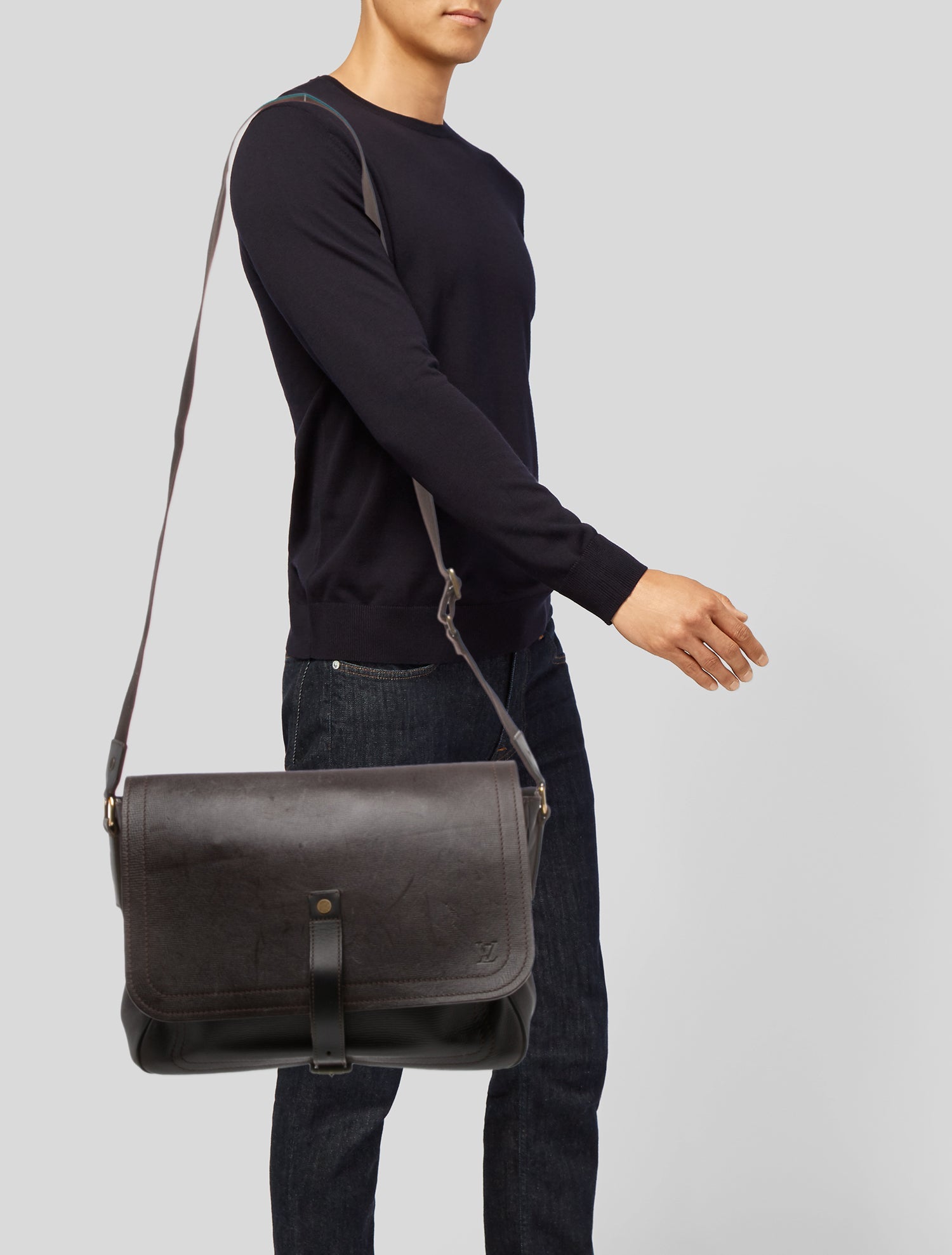 Louis Vuitton Taiga Leather Messenger Bag