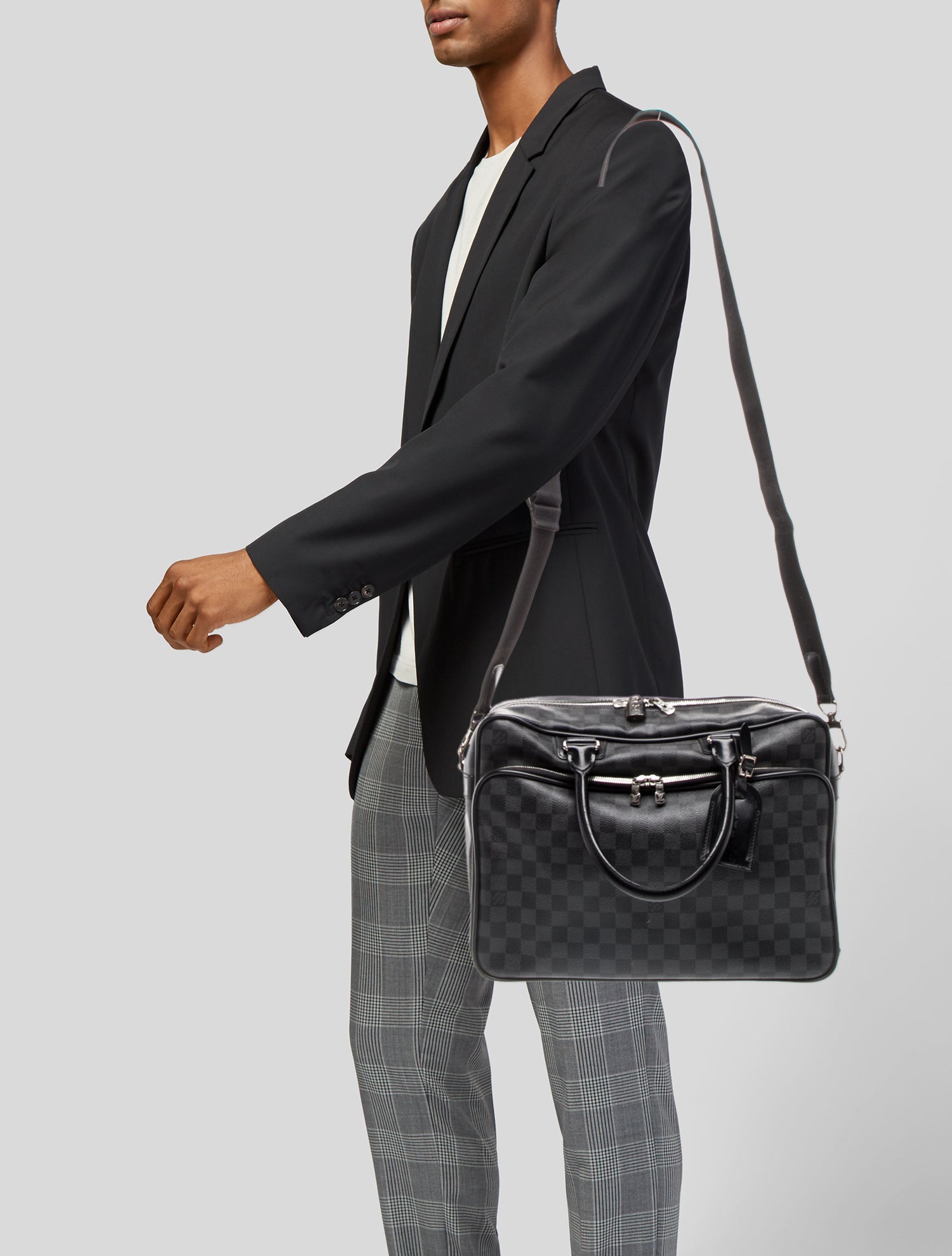 Louis Vuitton Damier Graphite Voyage