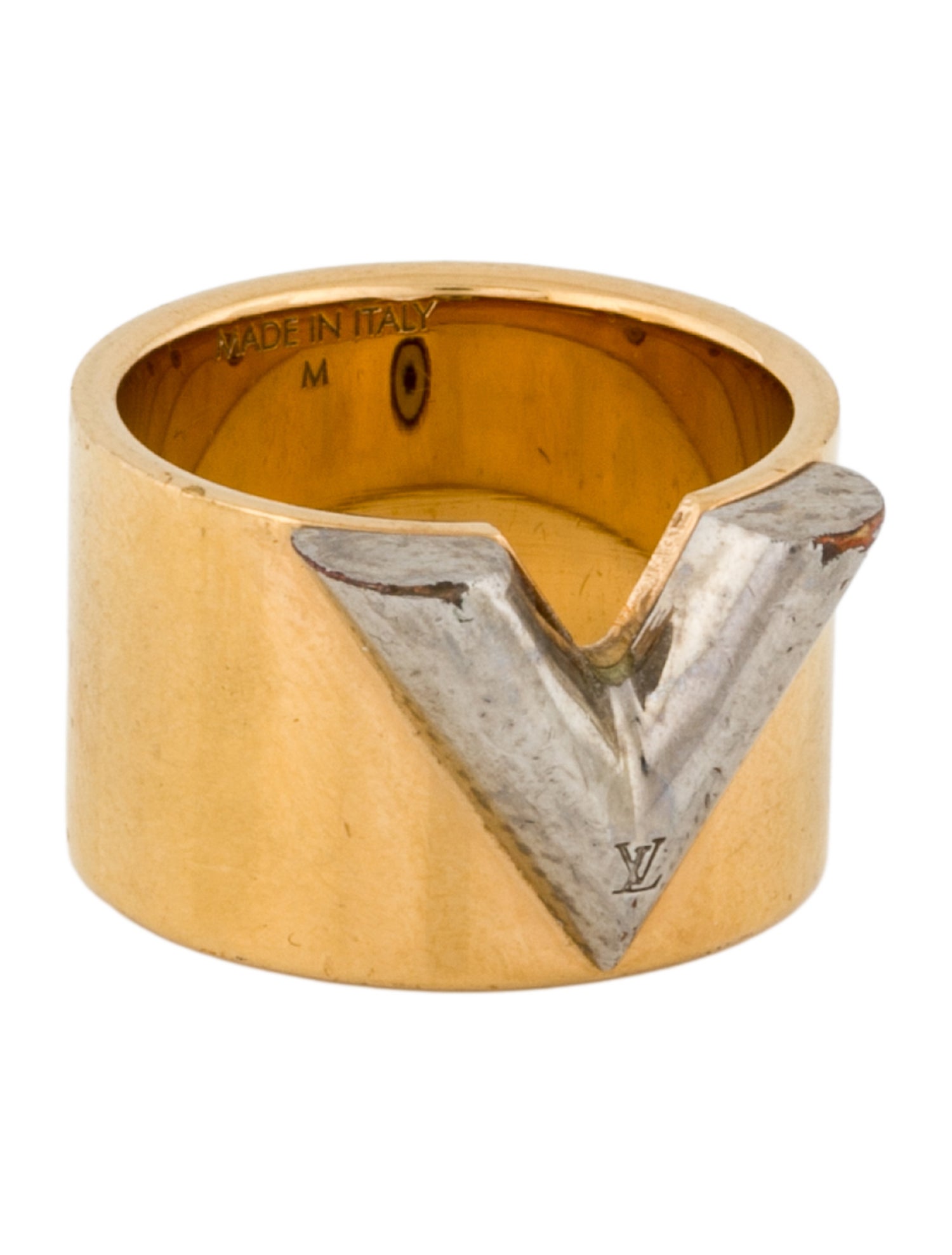 Louis Vuitton Essential V Ring