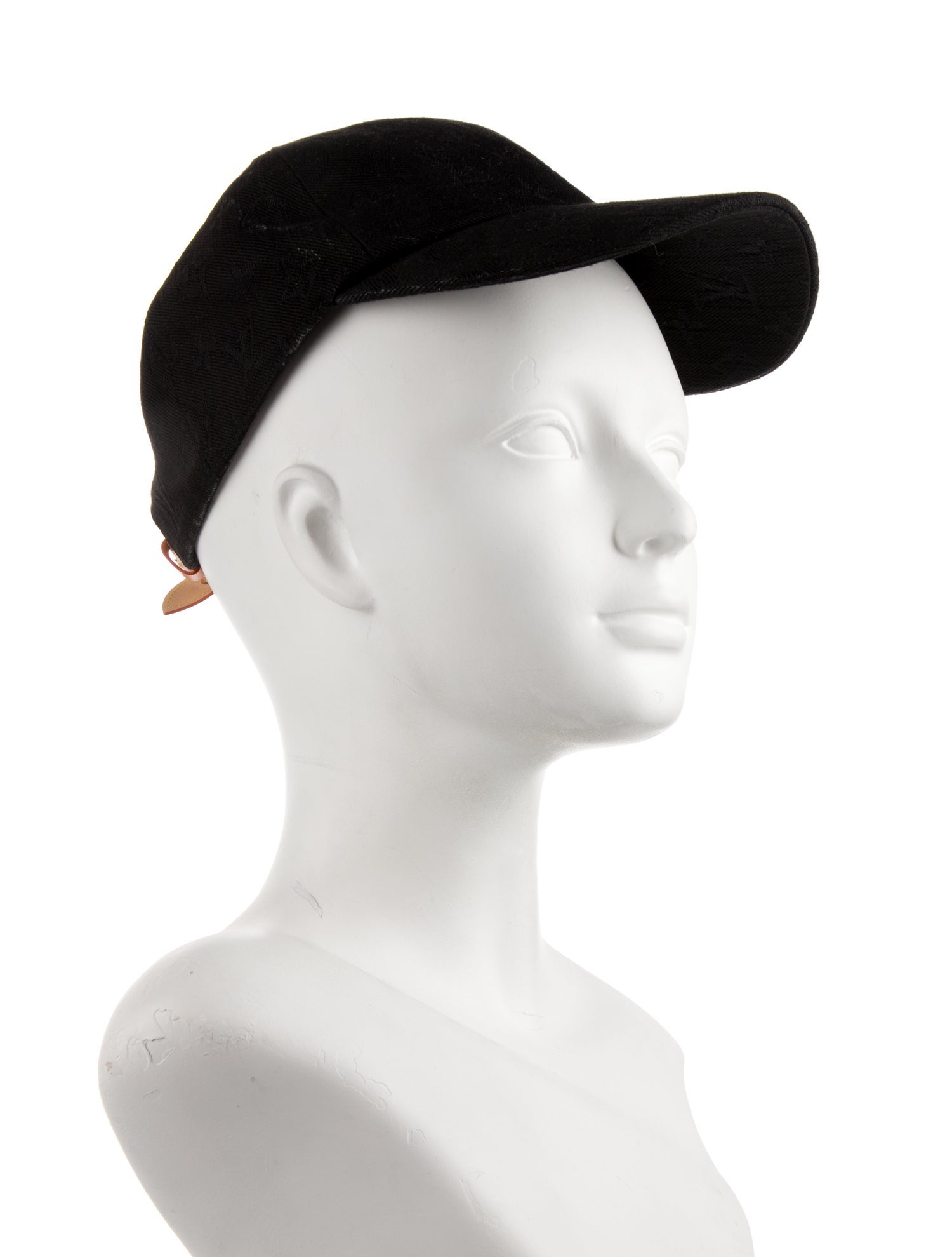 Louis Vuitton Monogram Essential Cap