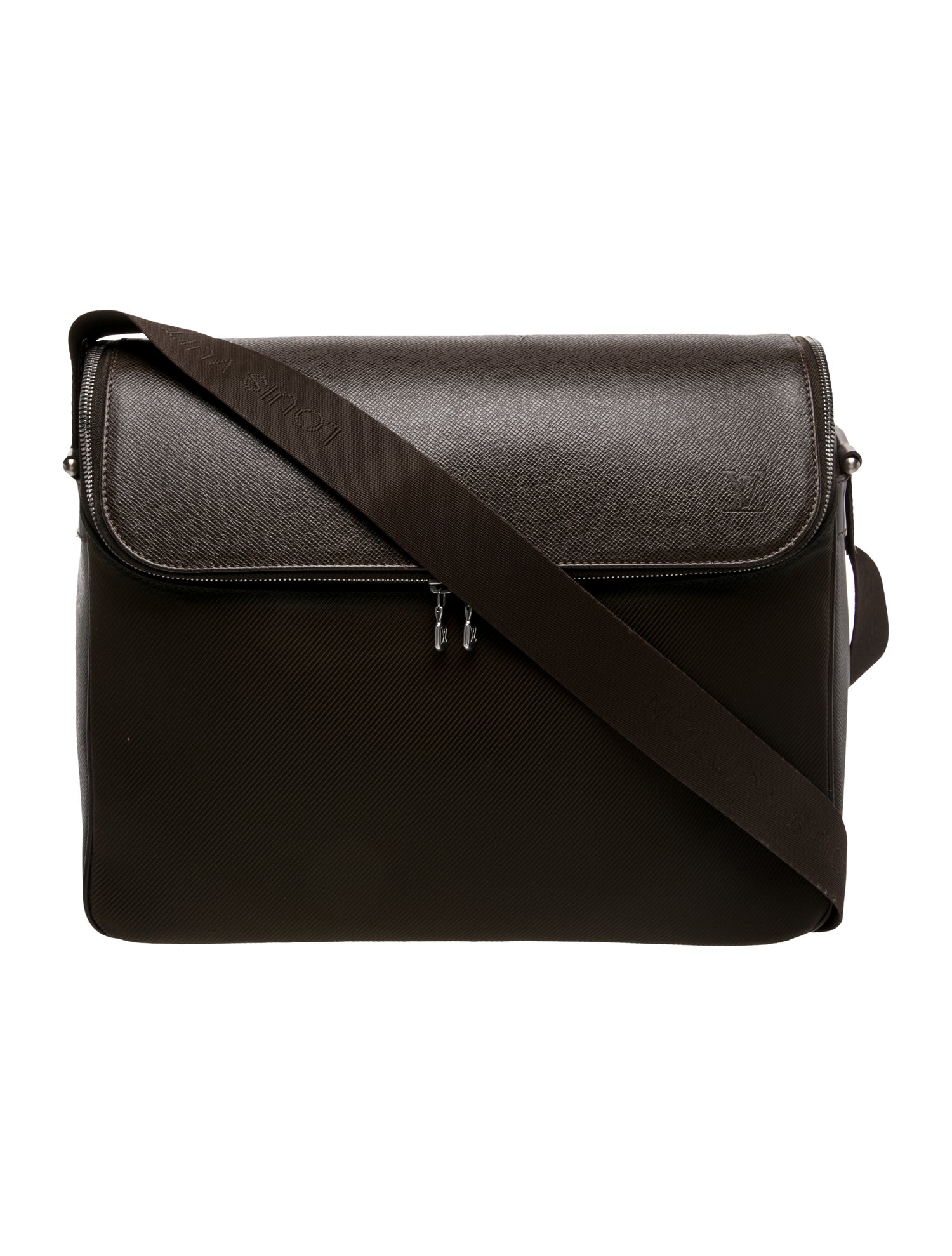 Louis Vuitton Taiga Leather Taïmyr