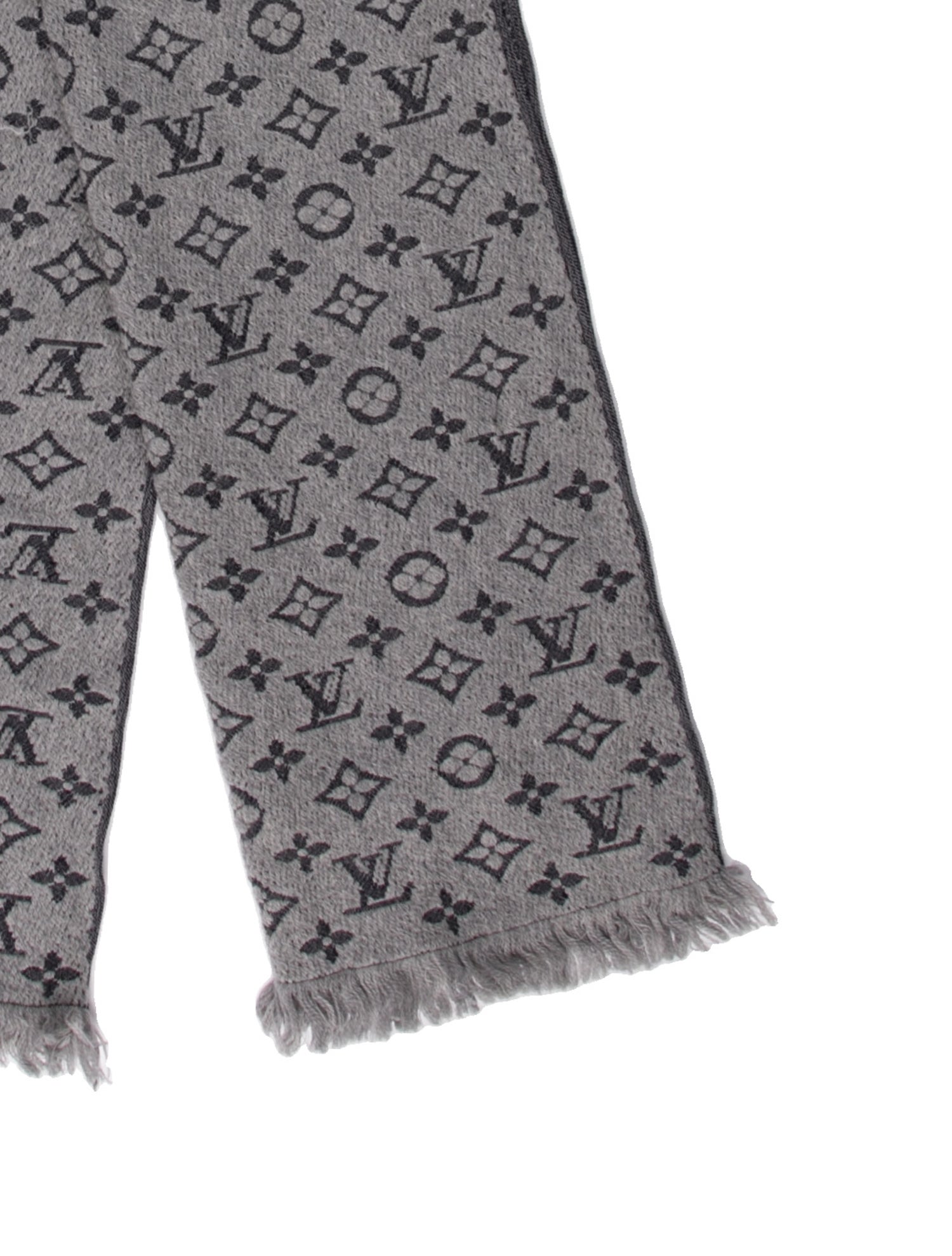 Louis Vuitton Monogram Classic Wool Scarf