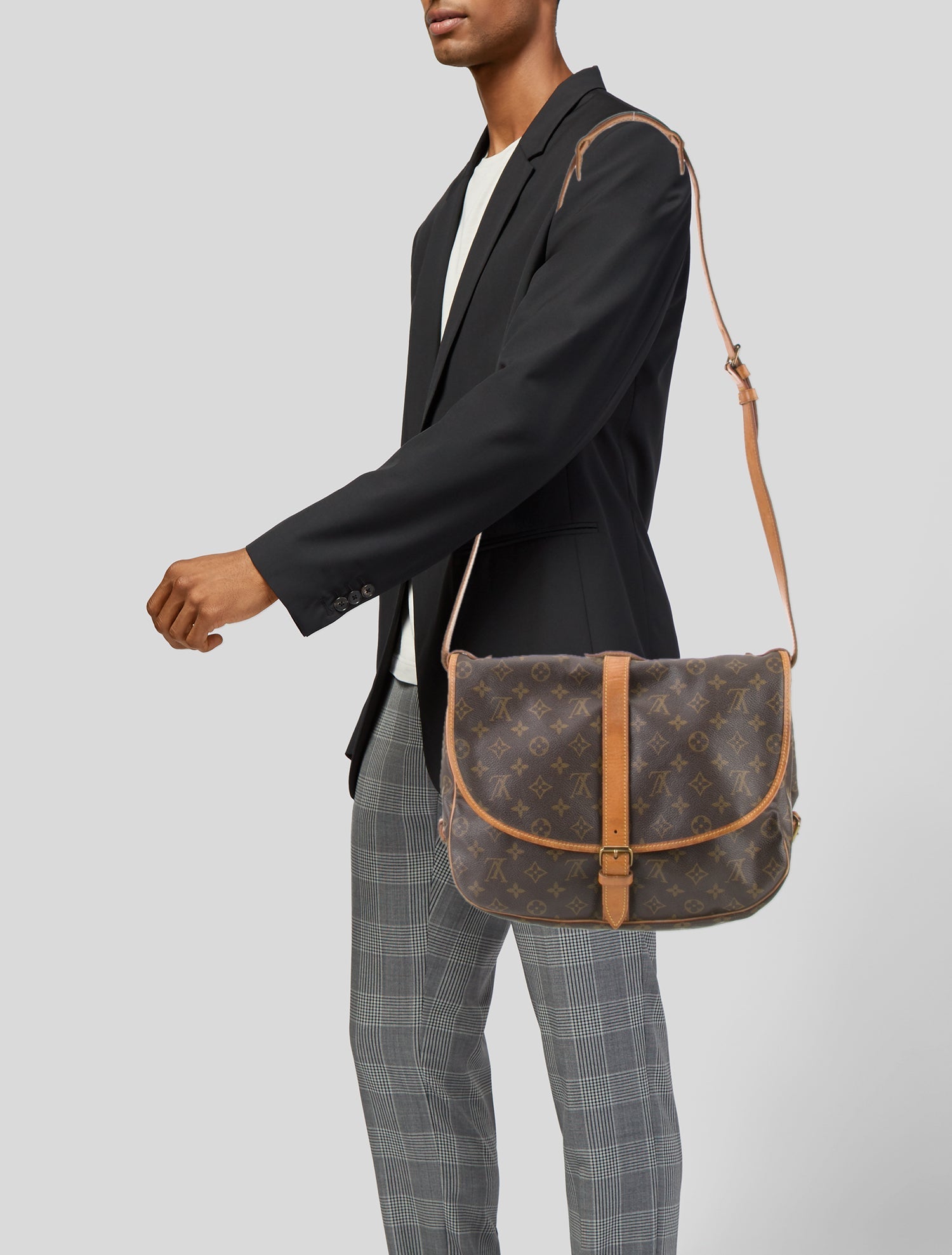 Louis Vuitton Messenger Bag