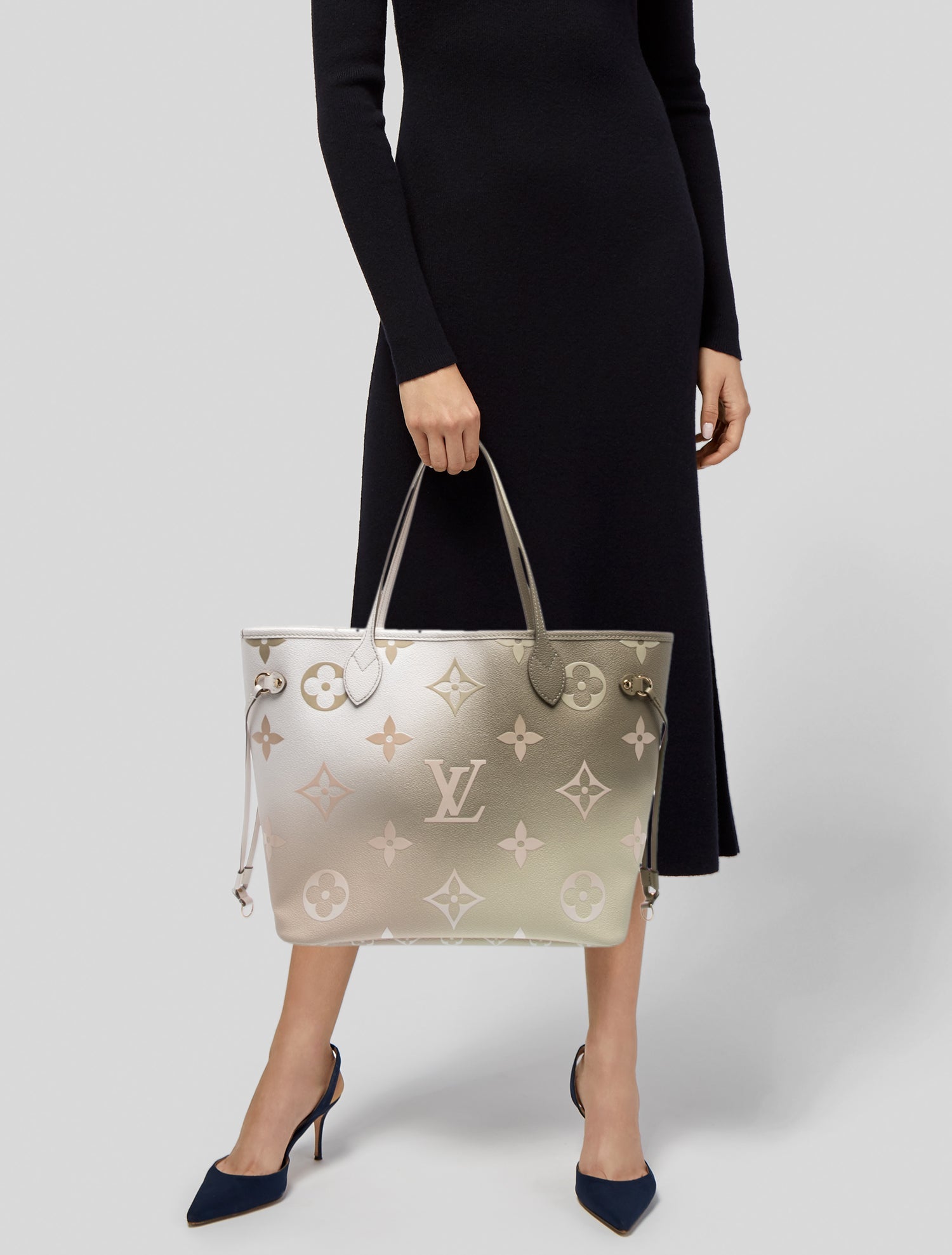 Louis Vuitton LV Monogram Neverfull w/Pouch MM