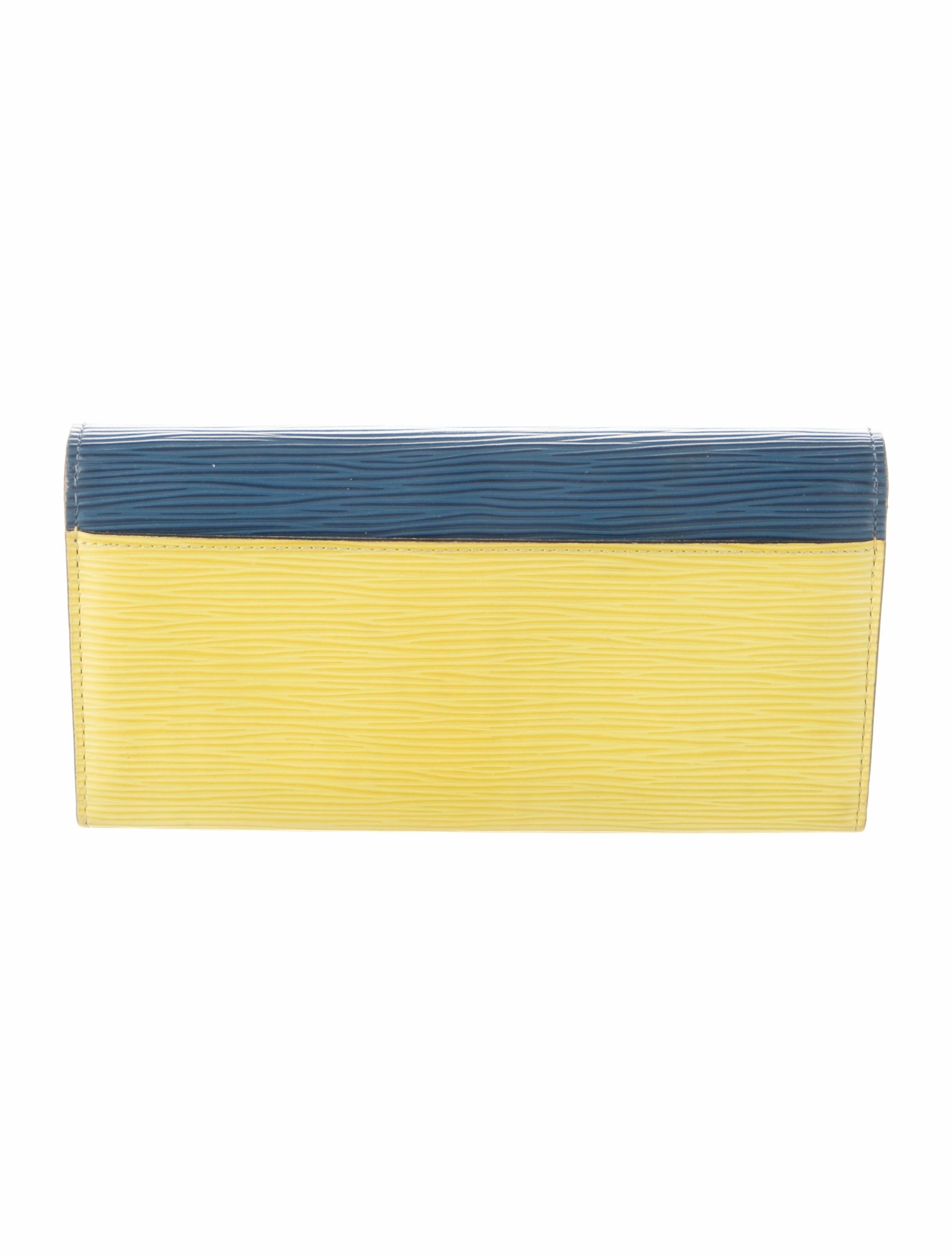 Louis Vuitton 2013 Signature Logo Josephine Wallet