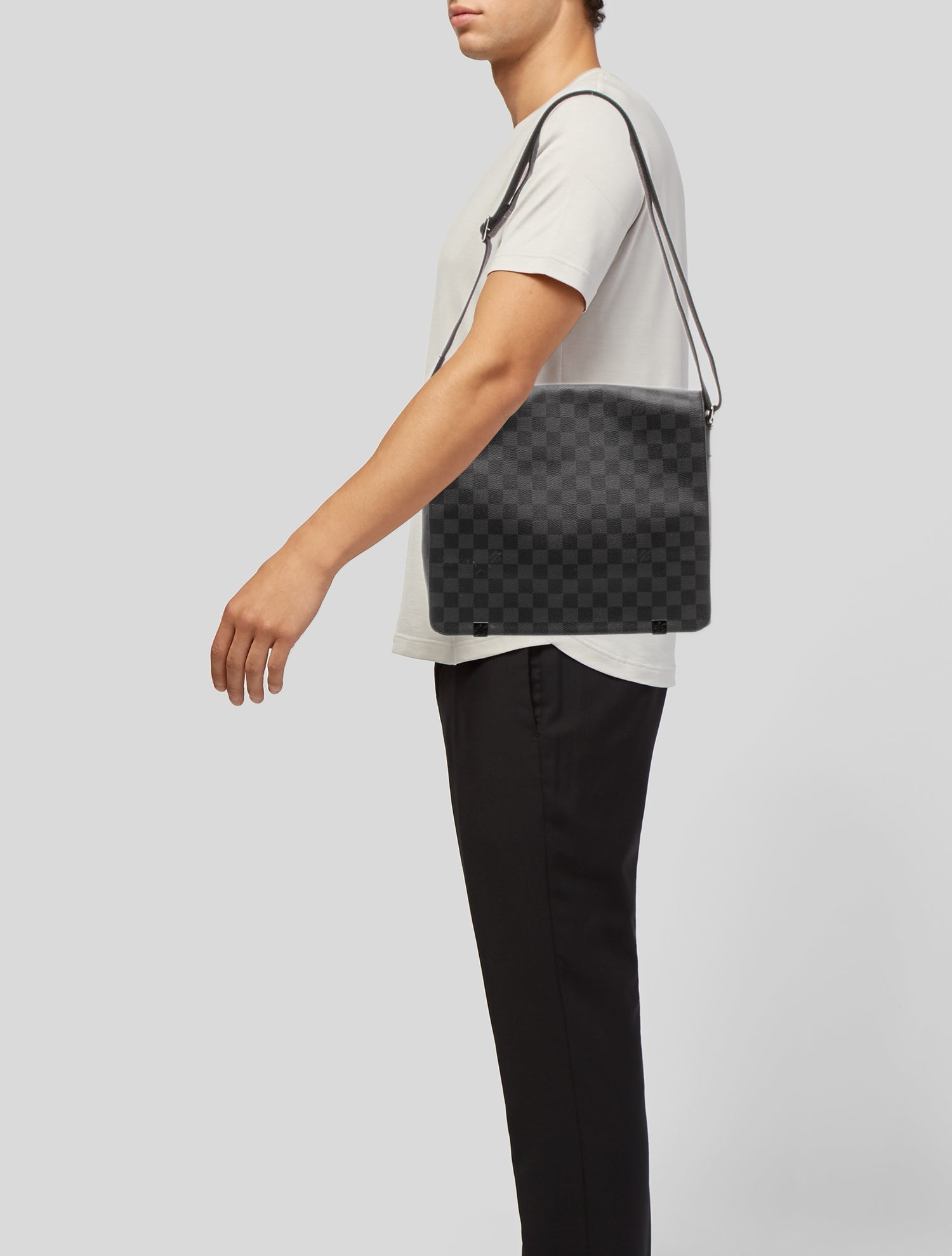 Louis Vuitton Damier Graphite District MM