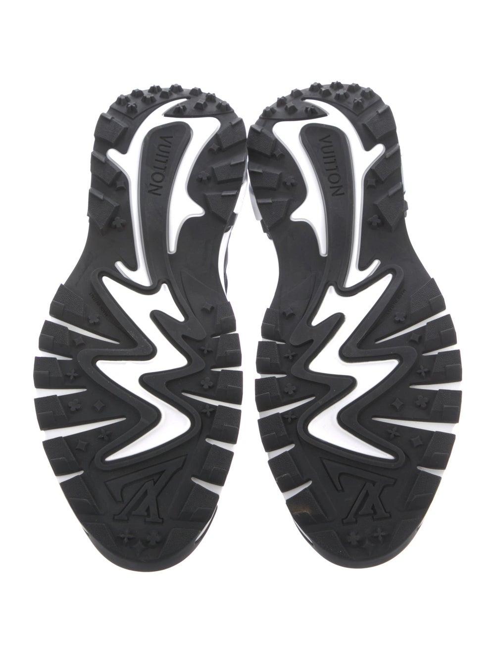 Louis Vuitton Monogram Pattern Athletic Sneakers - image 5