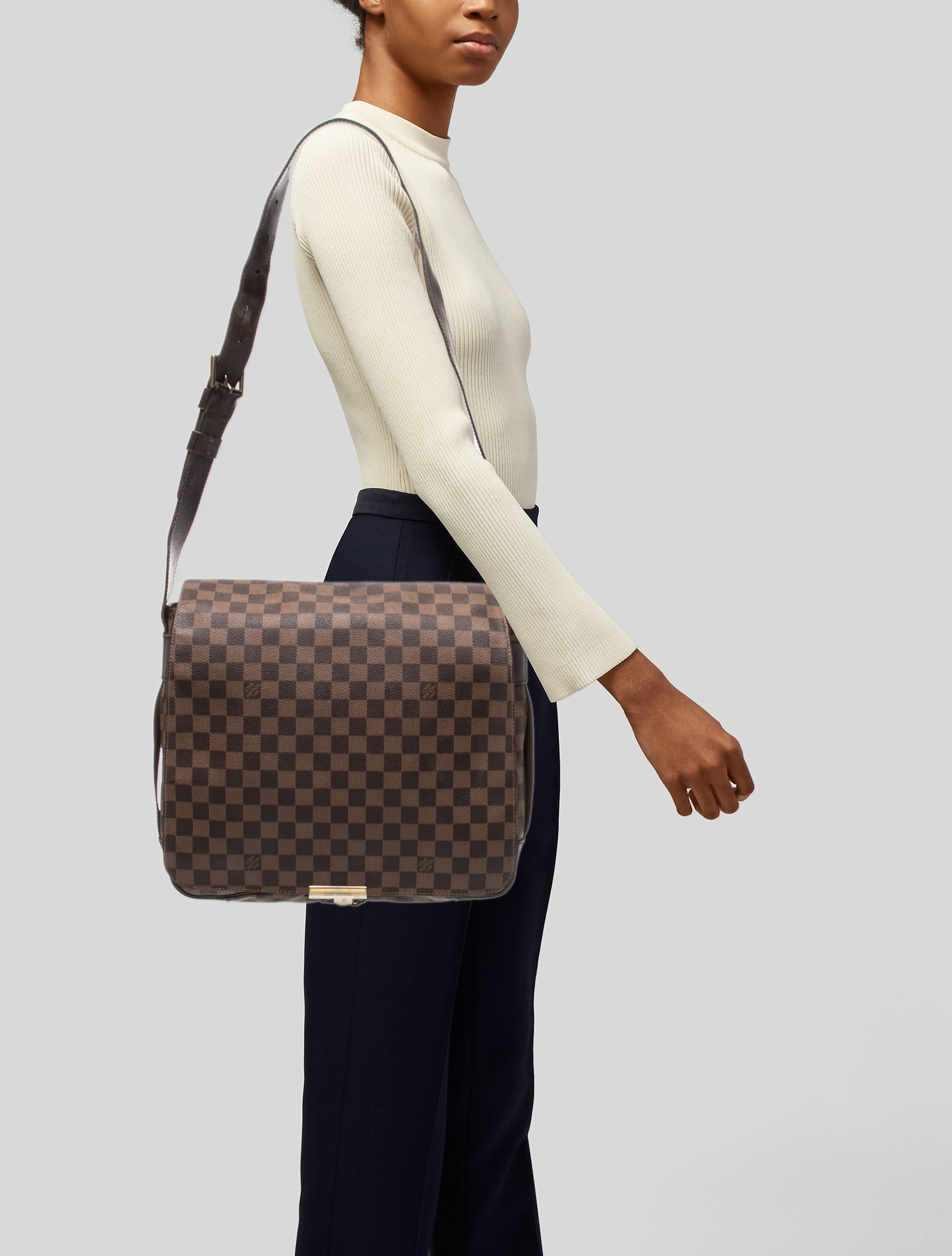 Louis Vuitton Damier Ebene Messenger Bag