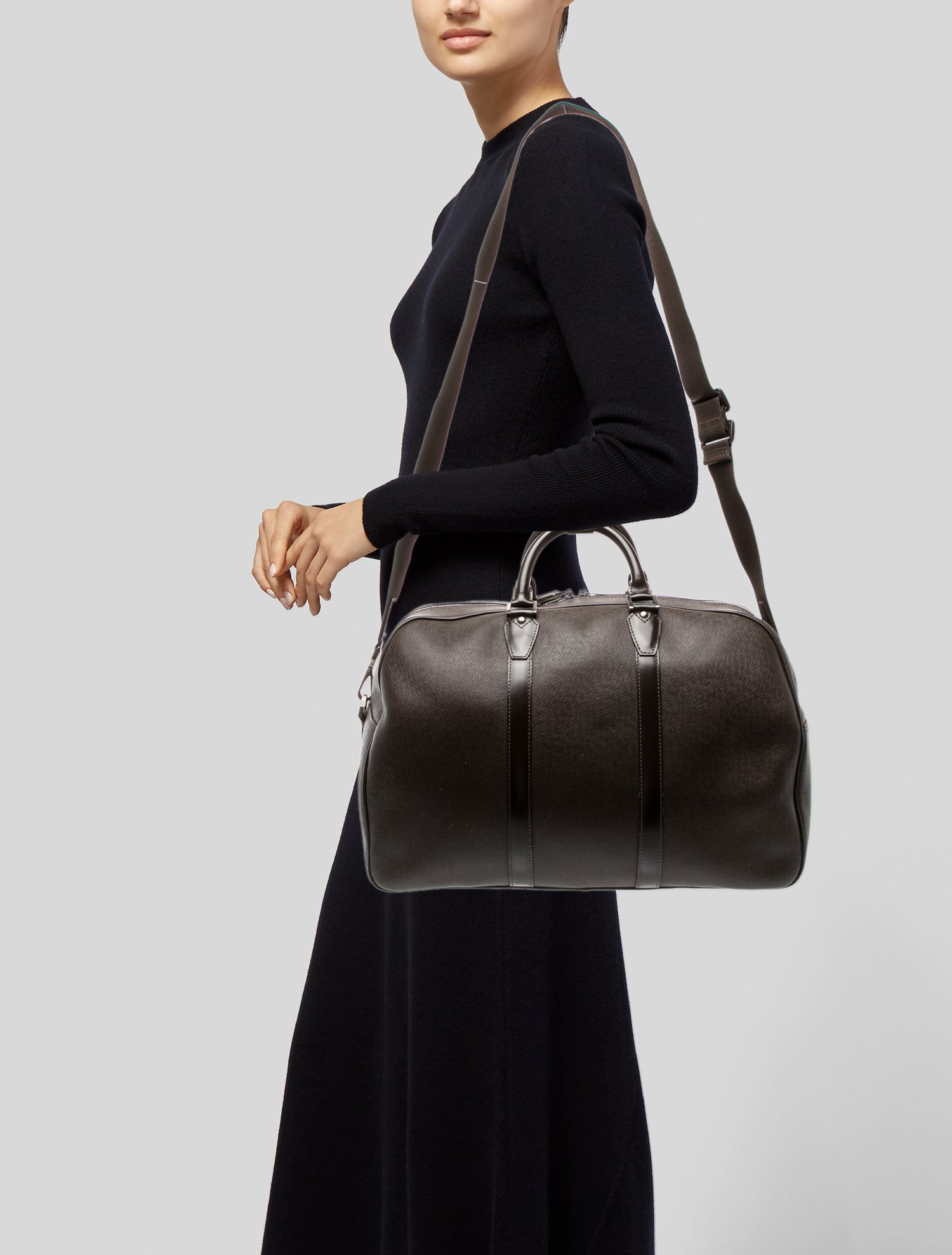 Louis Vuitton Taiga Leather Kendall PM