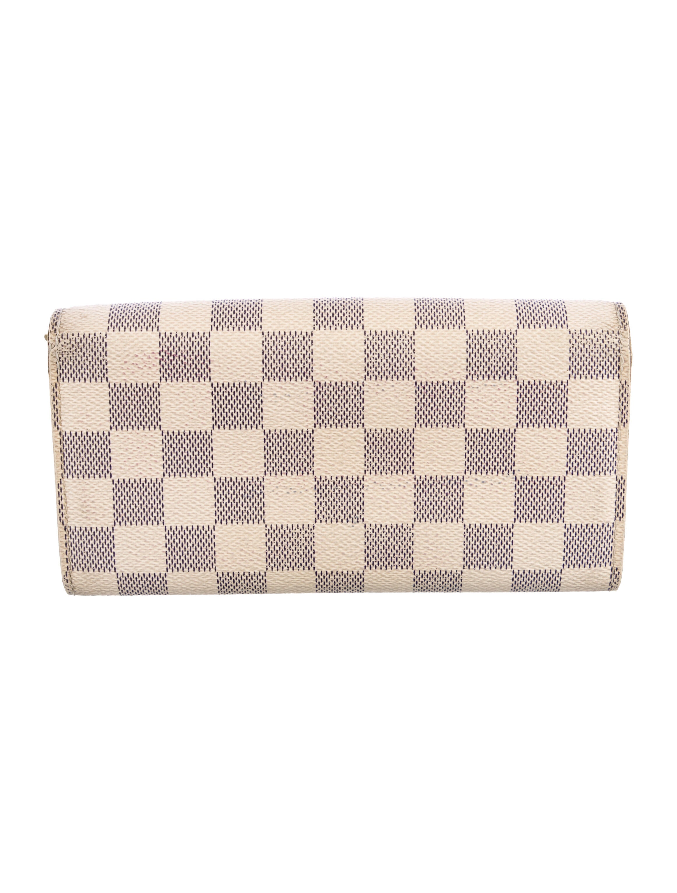 Louis Vuitton Leather Wallet