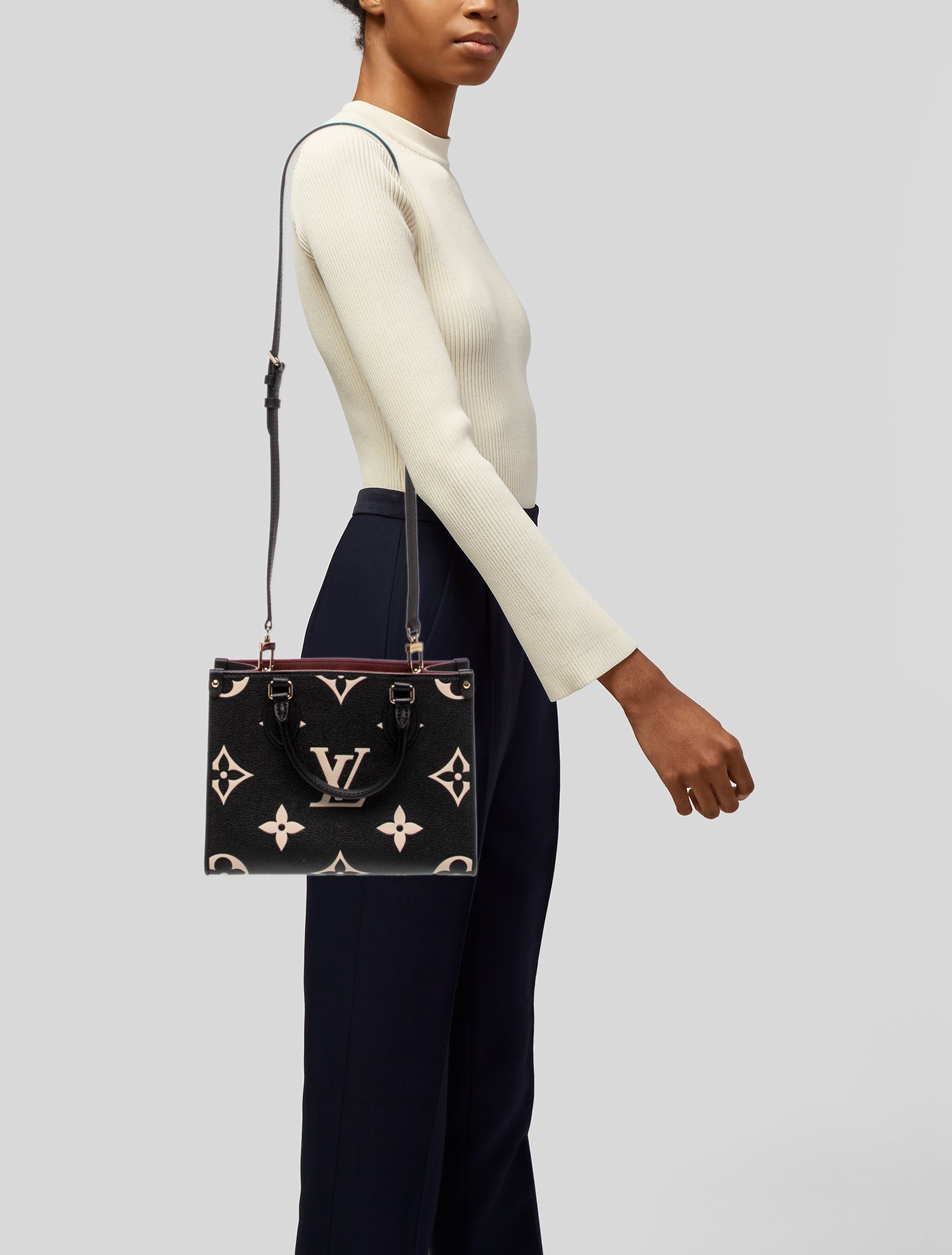 Louis Vuitton Monogram Giant OnTheGo PM