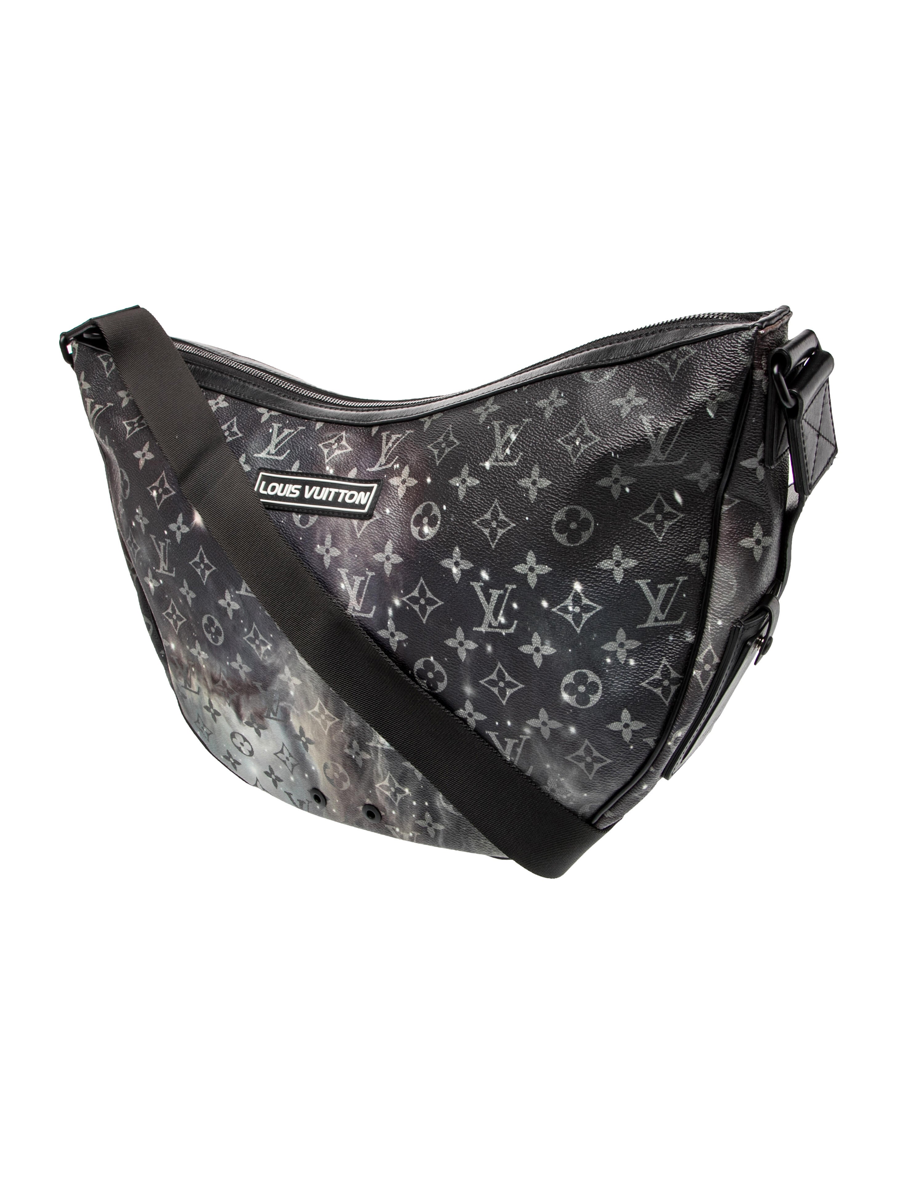 Louis Vuitton LV Monogram Messenger Bag