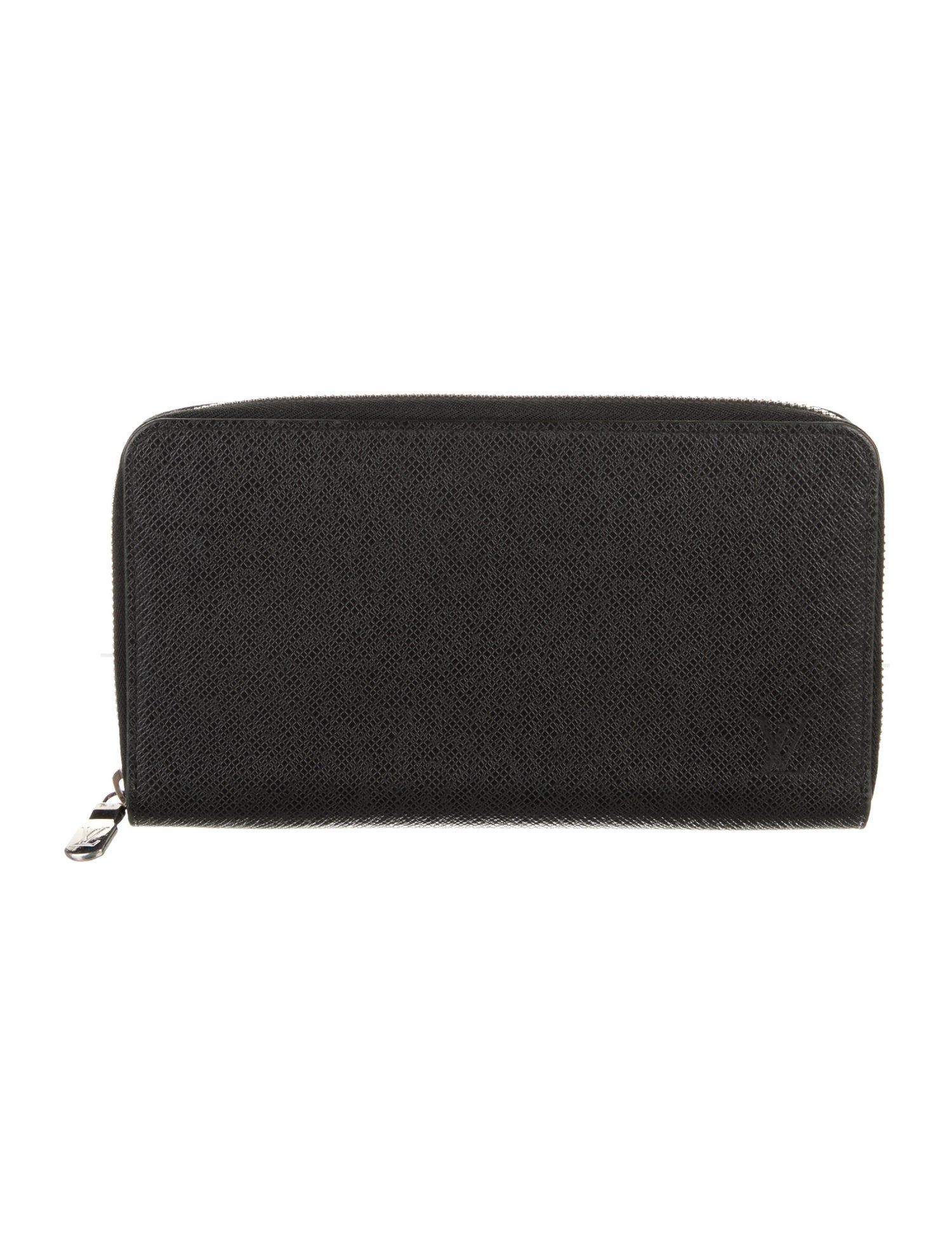 Louis Vuitton 2020 Taiga Leather Zippy Wallet