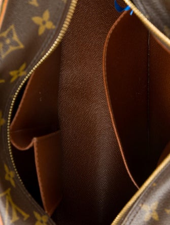 Louis Vuitton Shoulder Bag