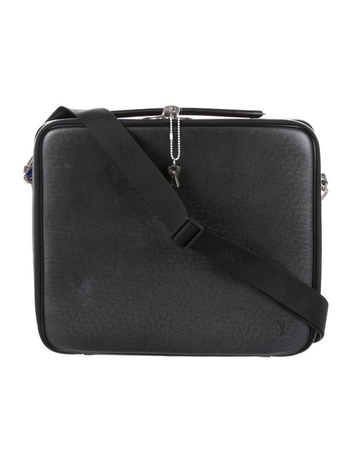 Louis Vuitton Taiga Odessa Briefcase black