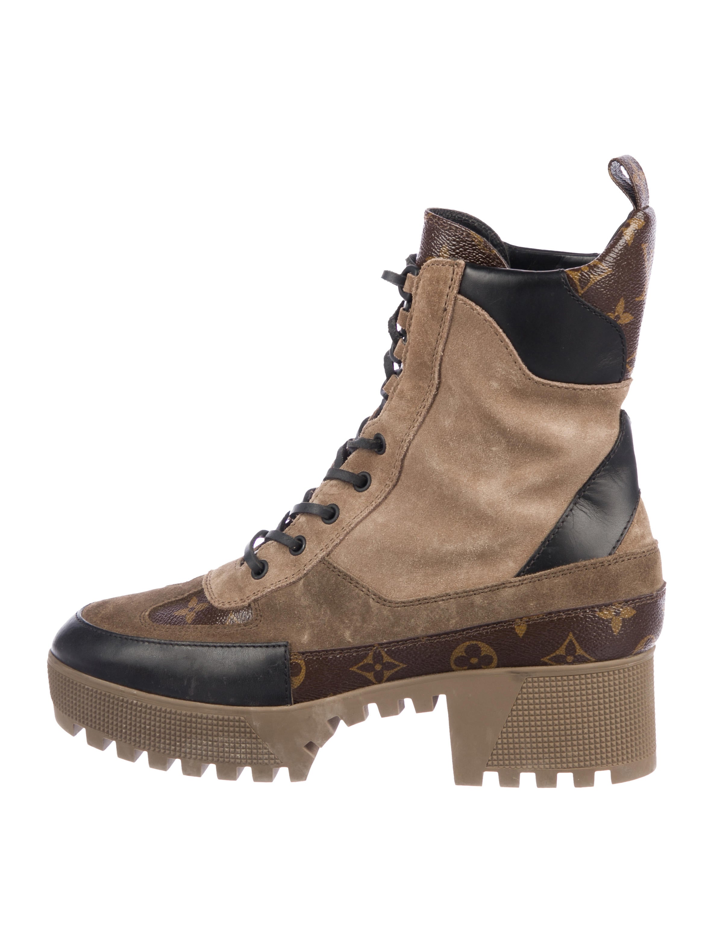 laureate platform desert boot price