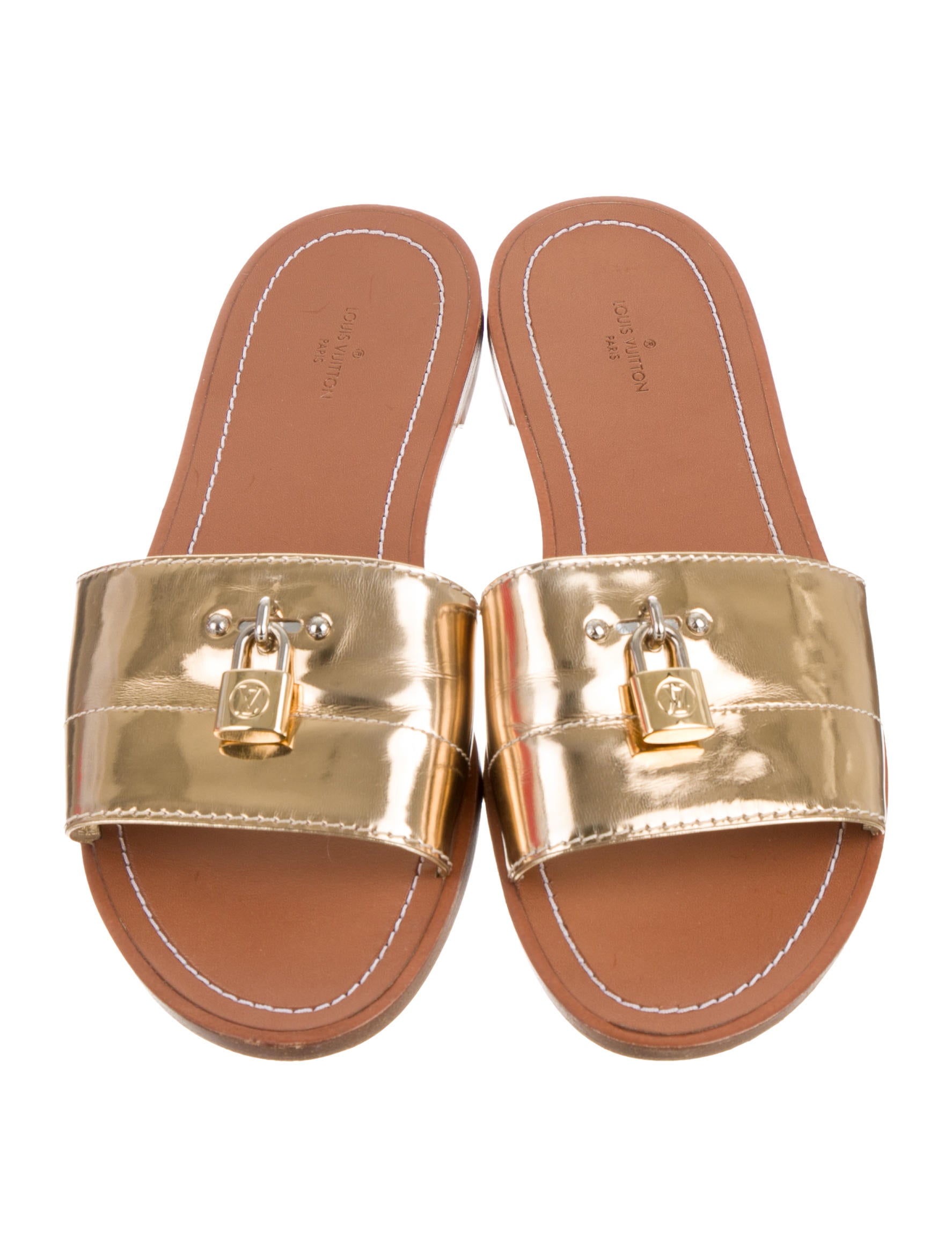 Gucci Women's rubber GG slide sandal | Slide sandals, White slides sandals, Slides shoes
