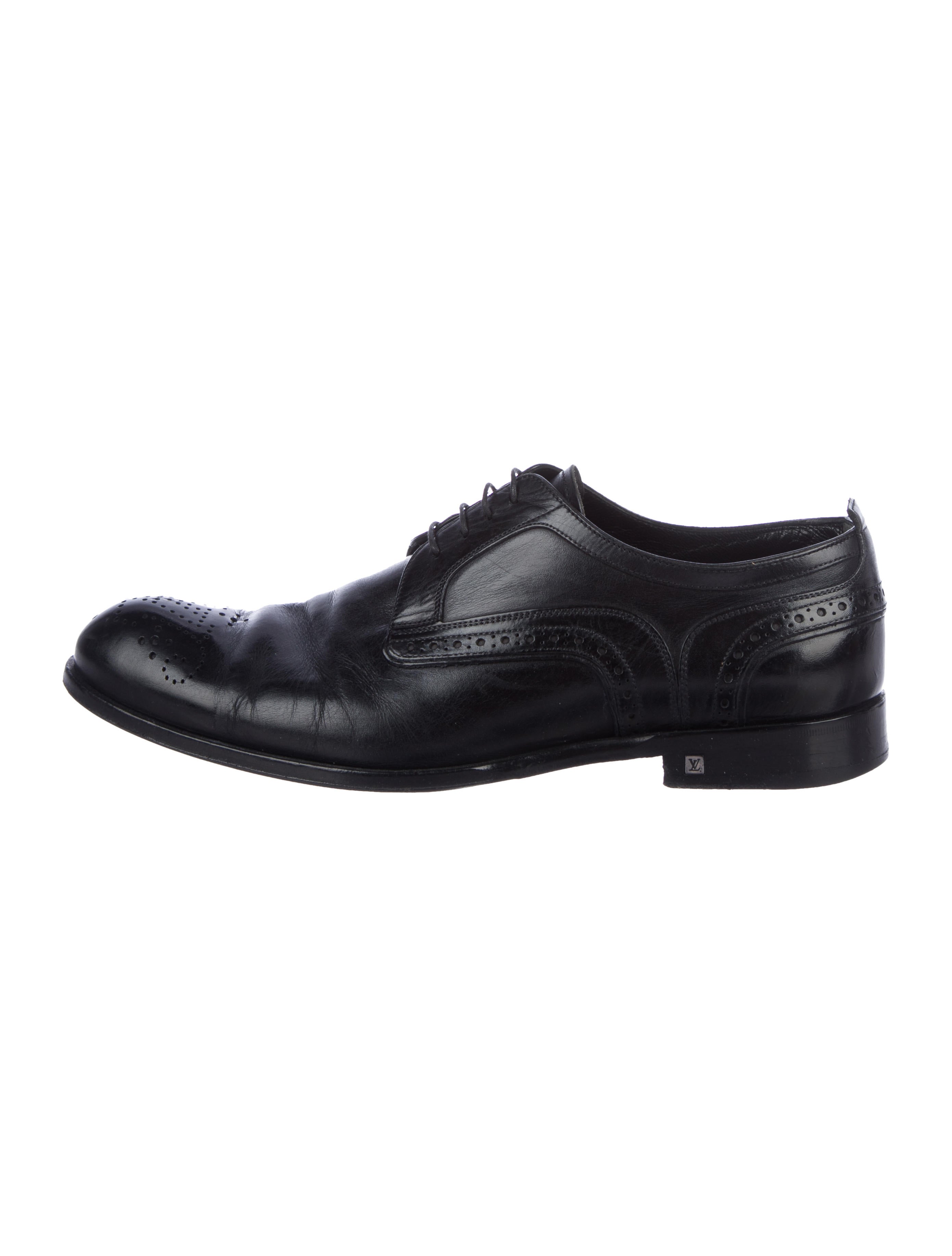 Louis Vuitton Leather Brogue Oxfords Shoes LOU293266 The RealReal