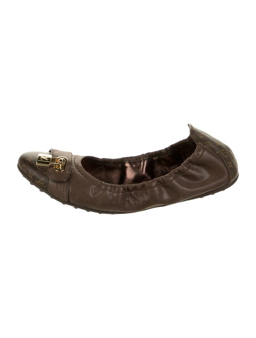 Louis Vuitton Ballet Flats Brown